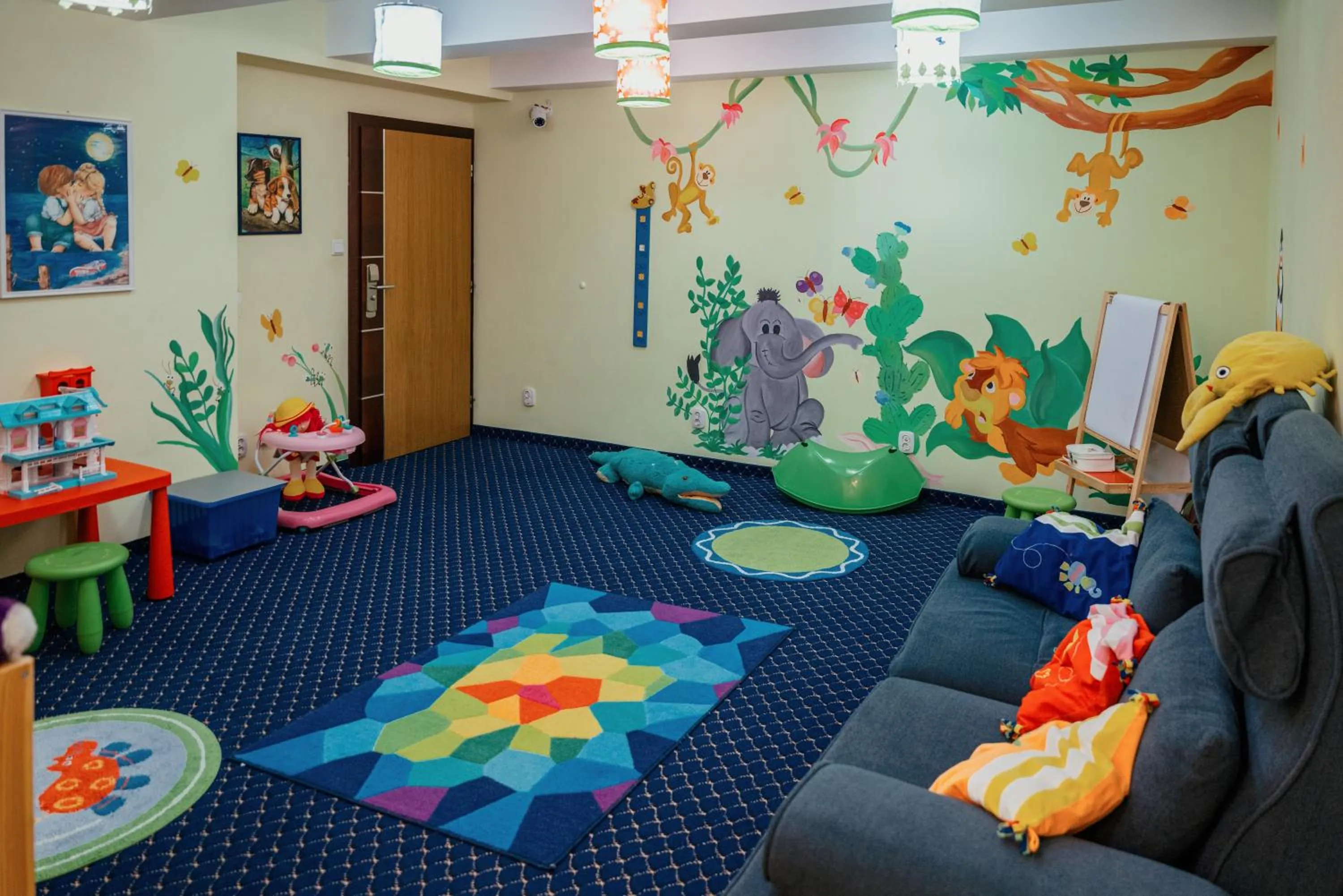 Seating area in Hotel Troyer