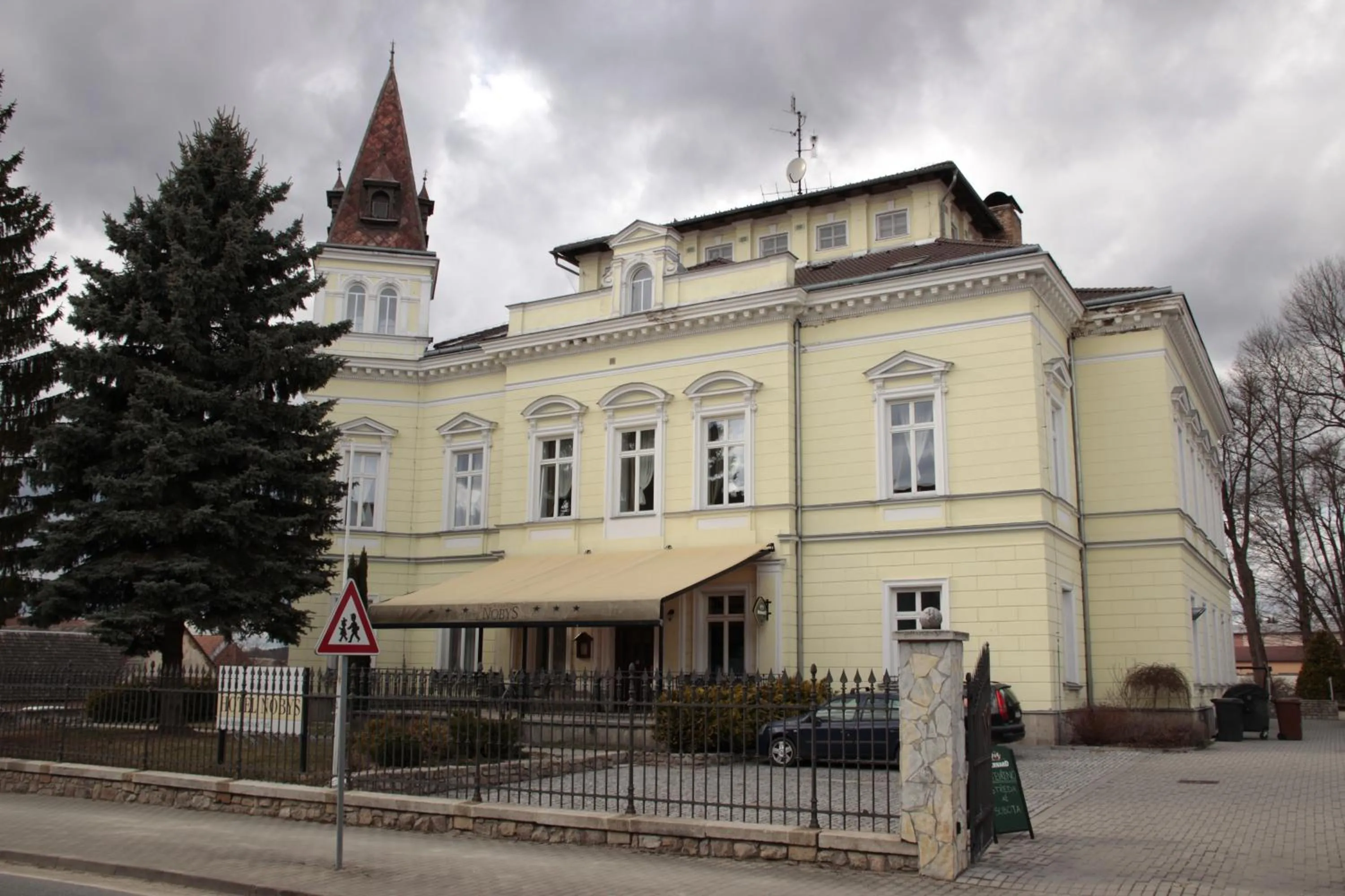 Facade/entrance in Hotel Nobys