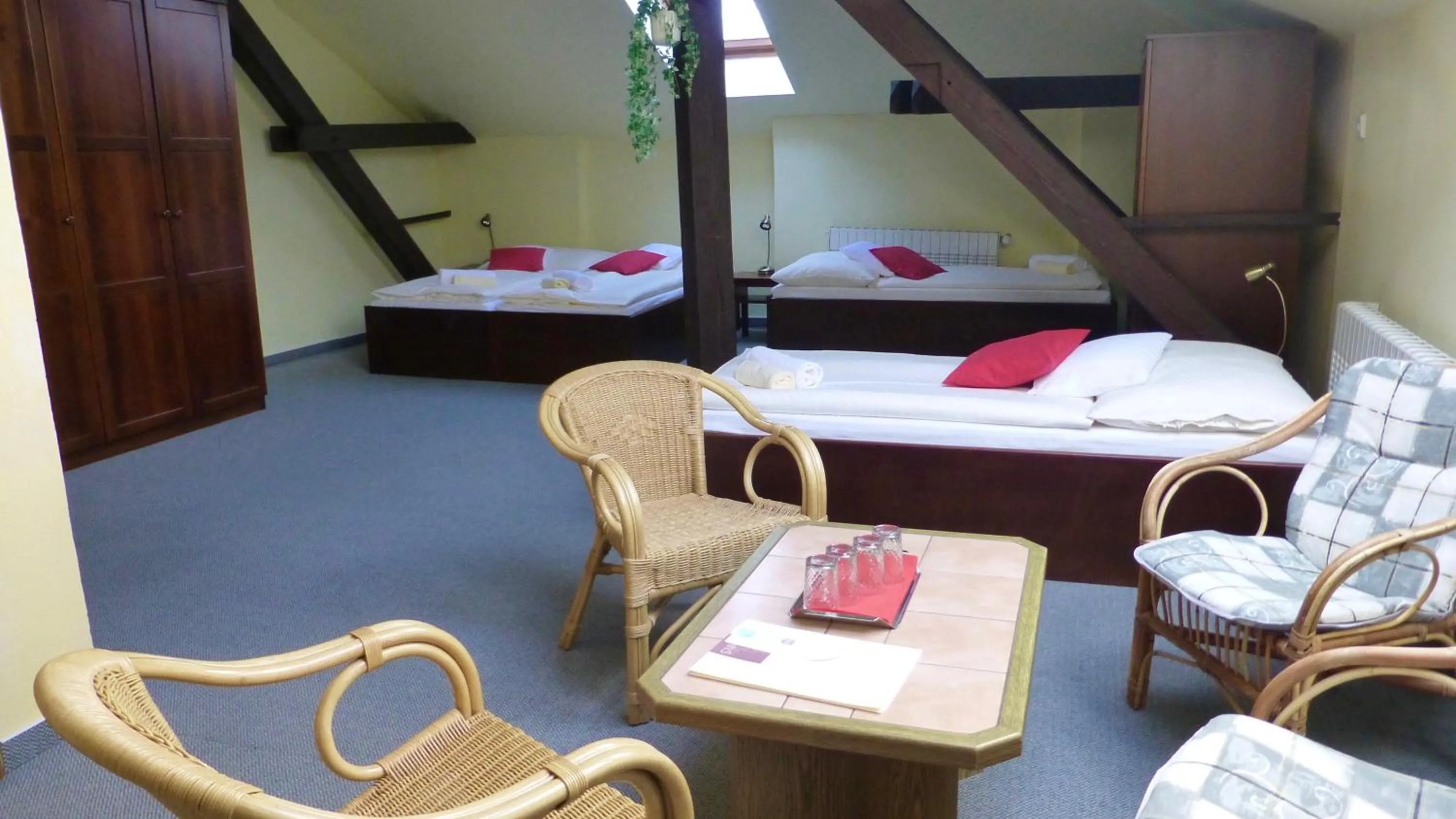 Photo of the whole room in Hotel Nobys