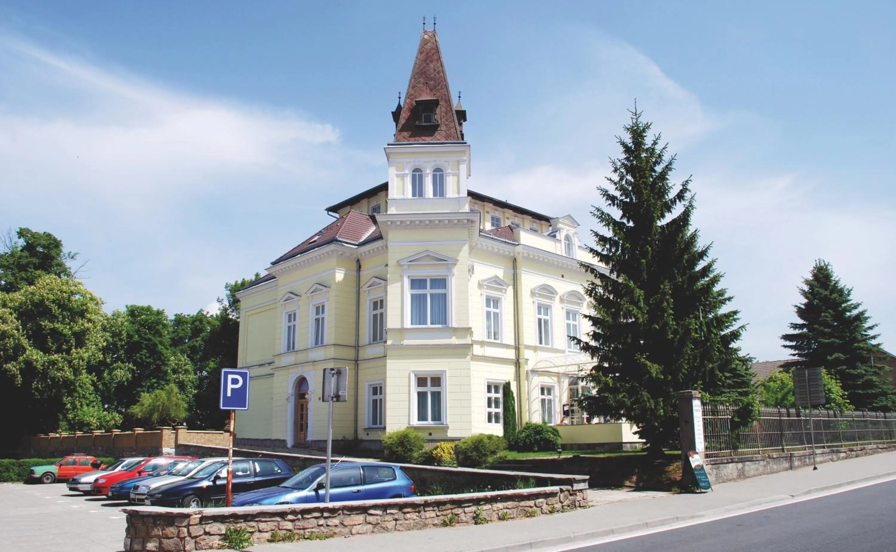 Facade/entrance in Hotel Nobys