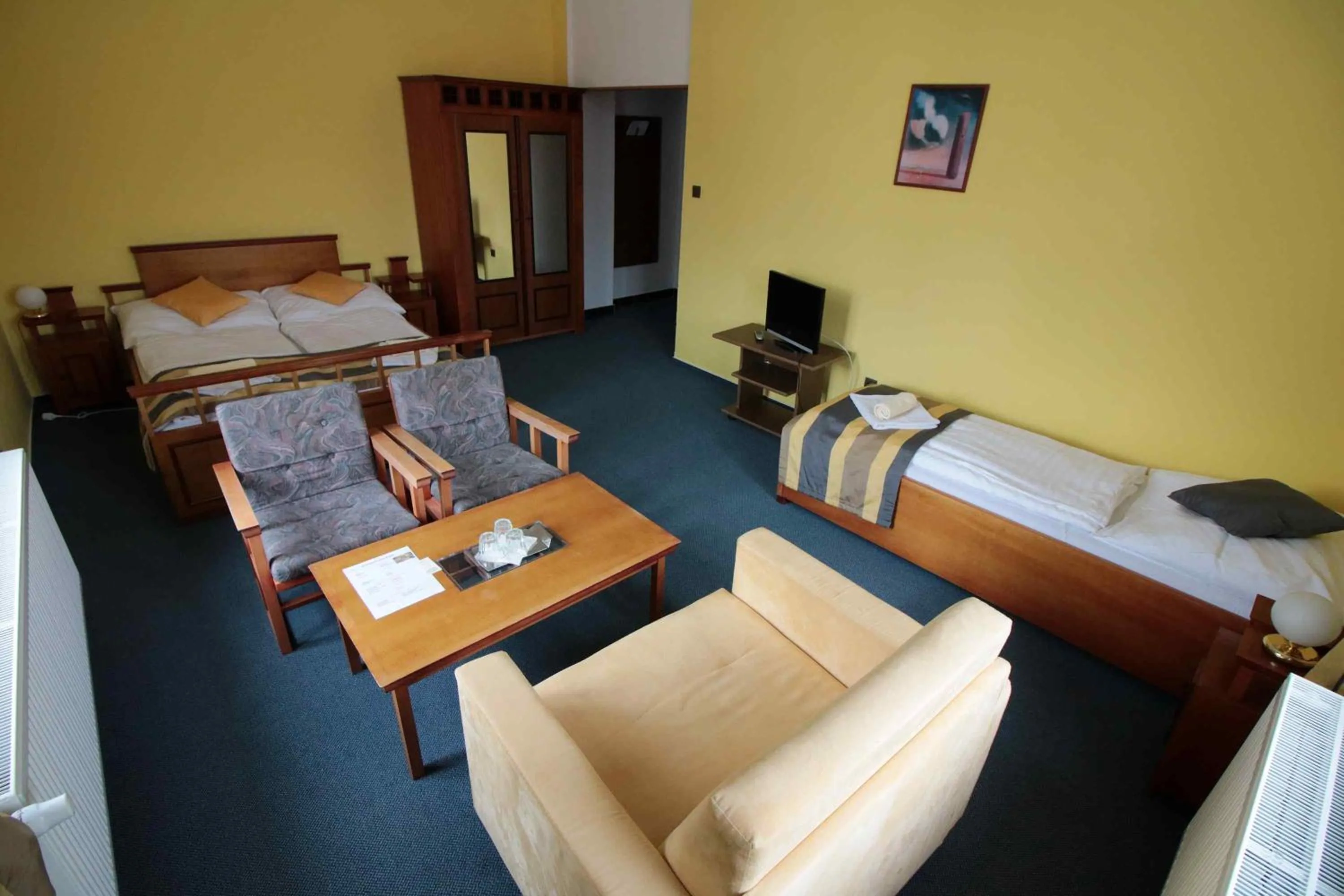 Photo of the whole room in Hotel Nobys