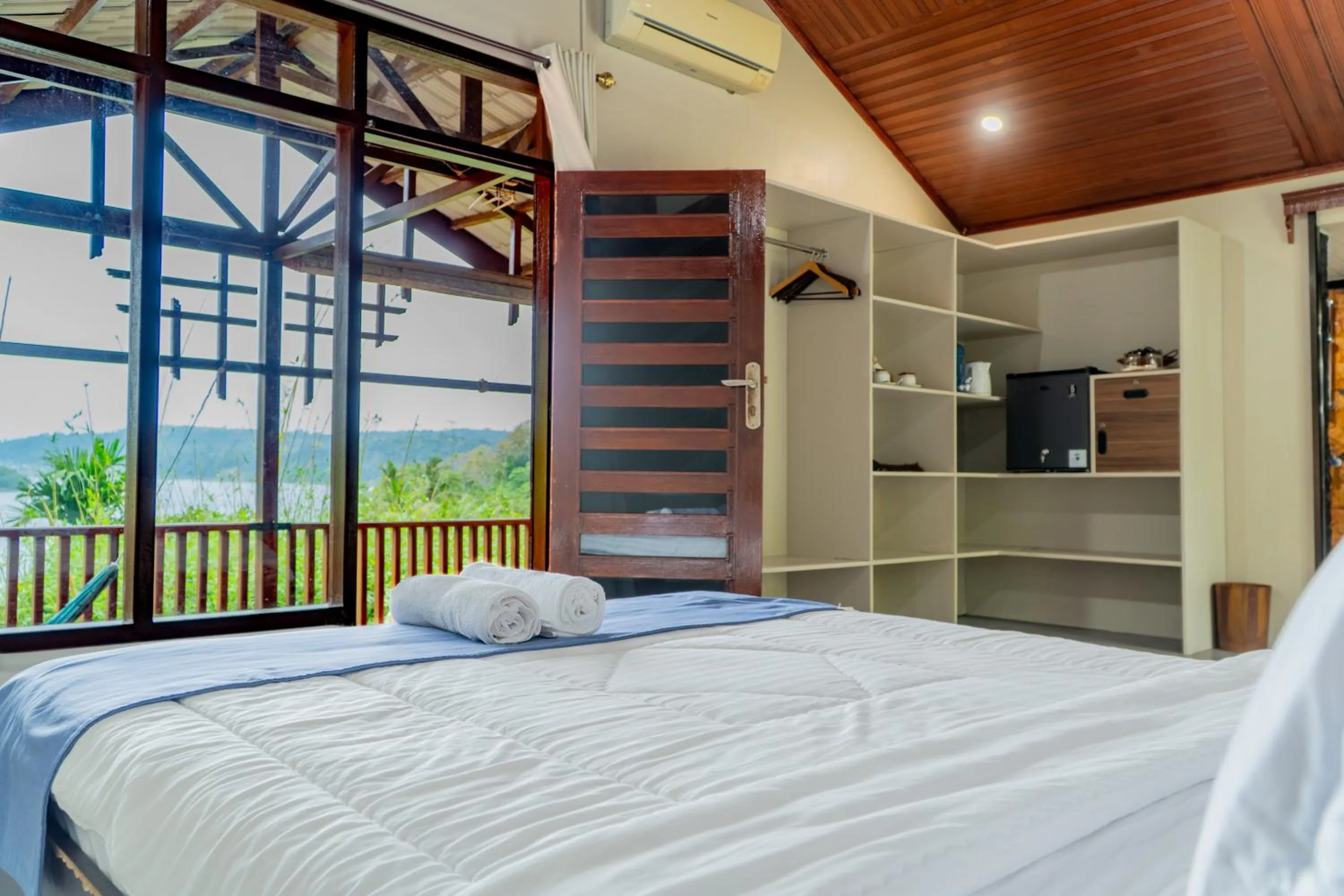 Natural landscape, Bed in The Hawk's Nest Resort