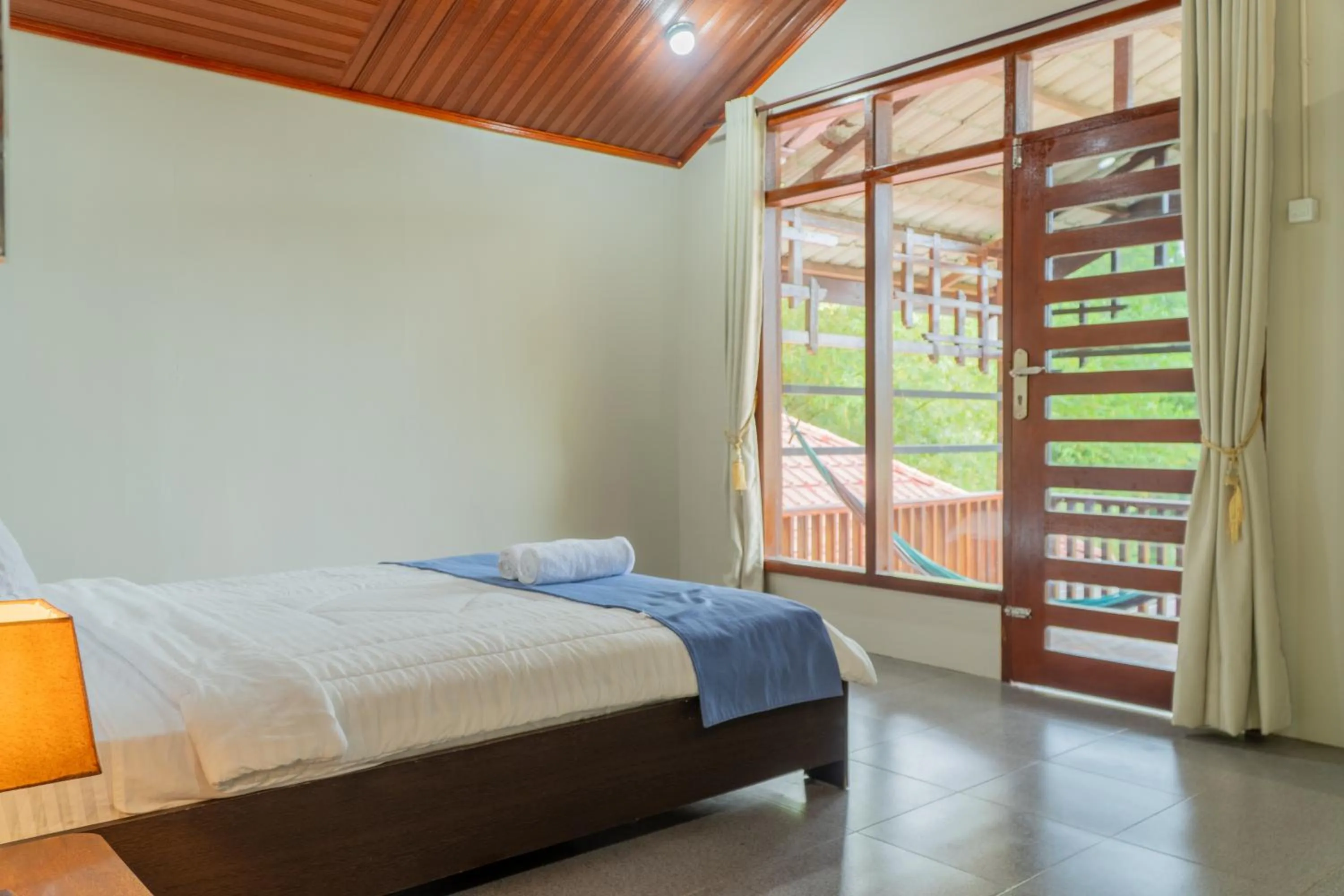 Bedroom, Bed in The Hawk's Nest Resort