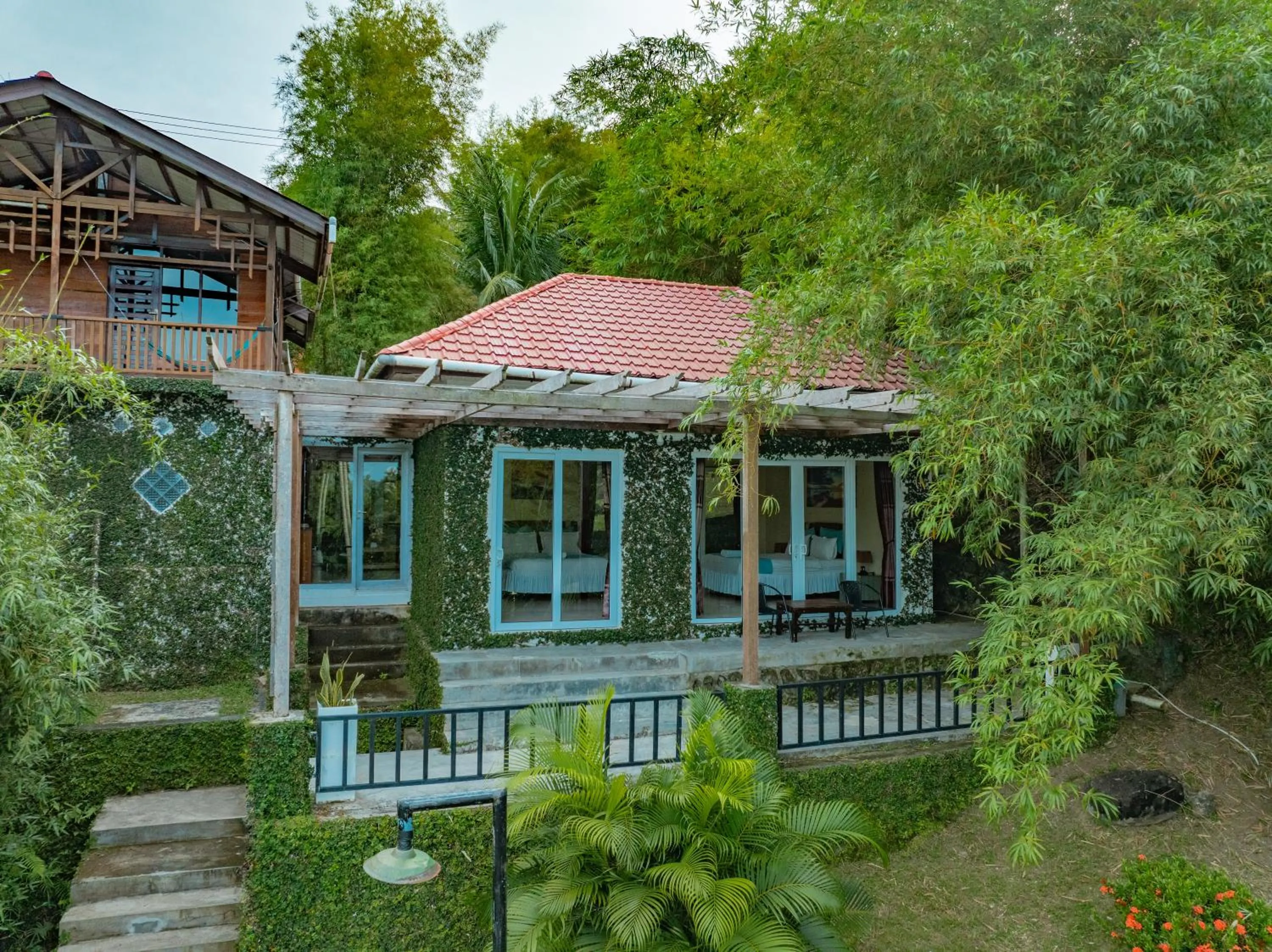 Property building in The Hawk's Nest Resort