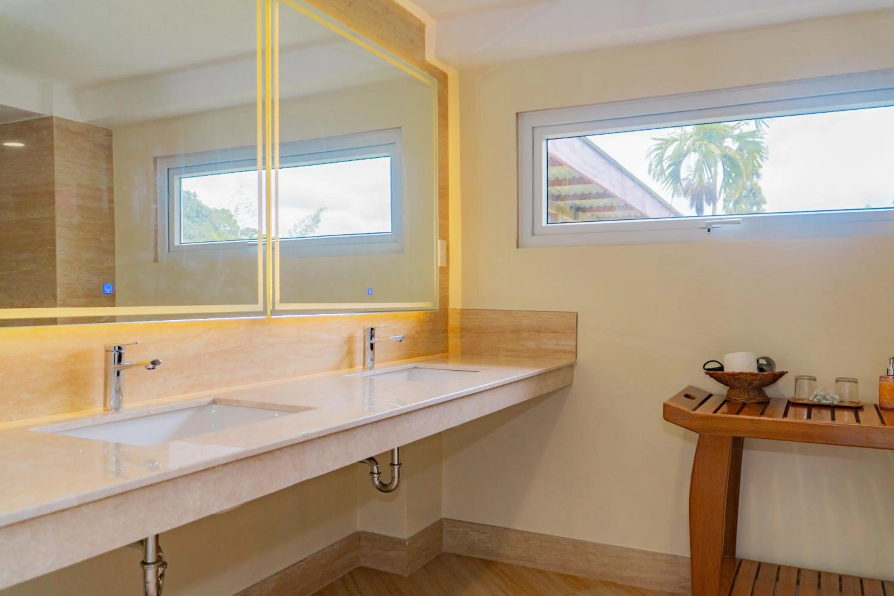 Bathroom in The Hawk's Nest Resort