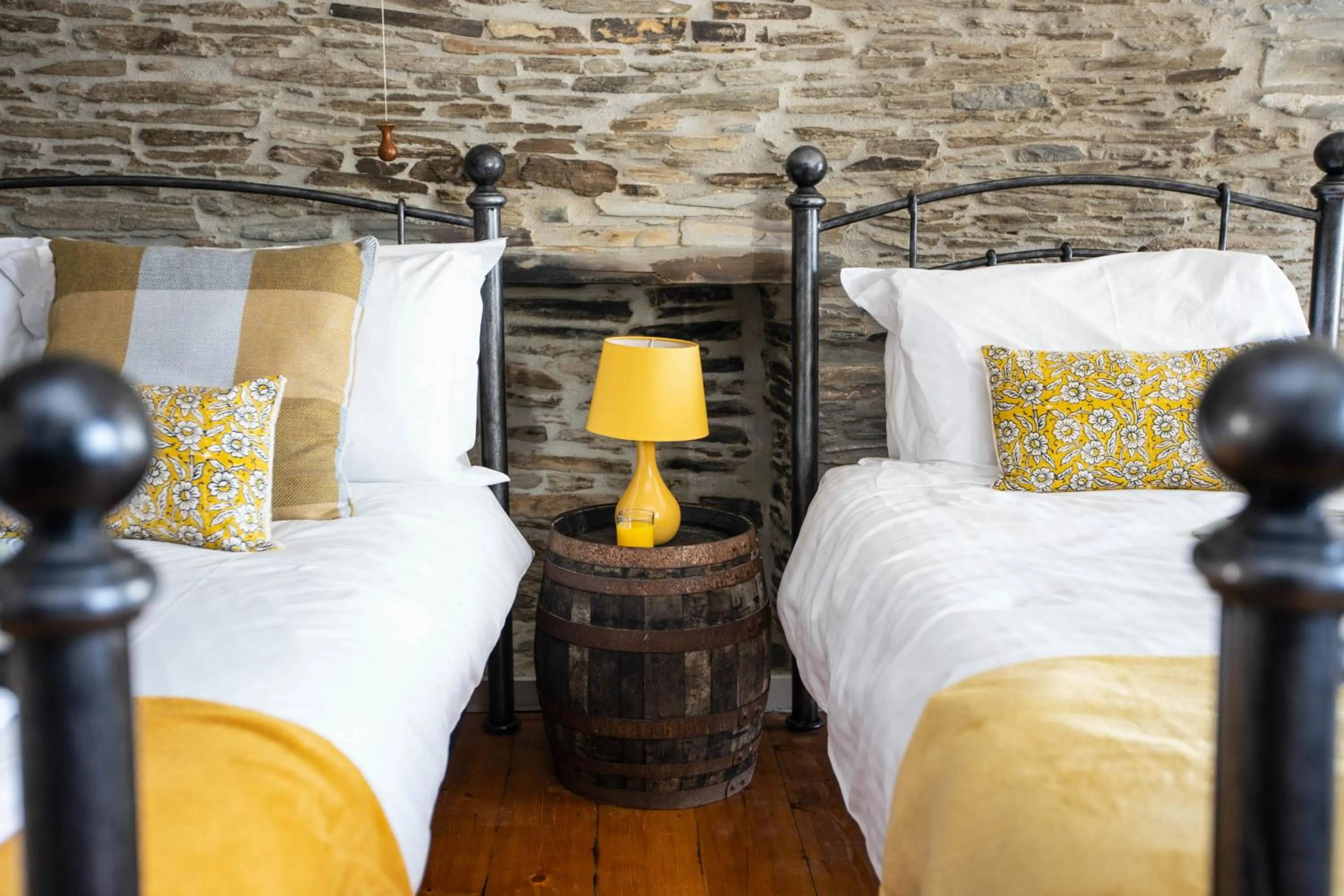 Bed in The Olde Malthouse Inn