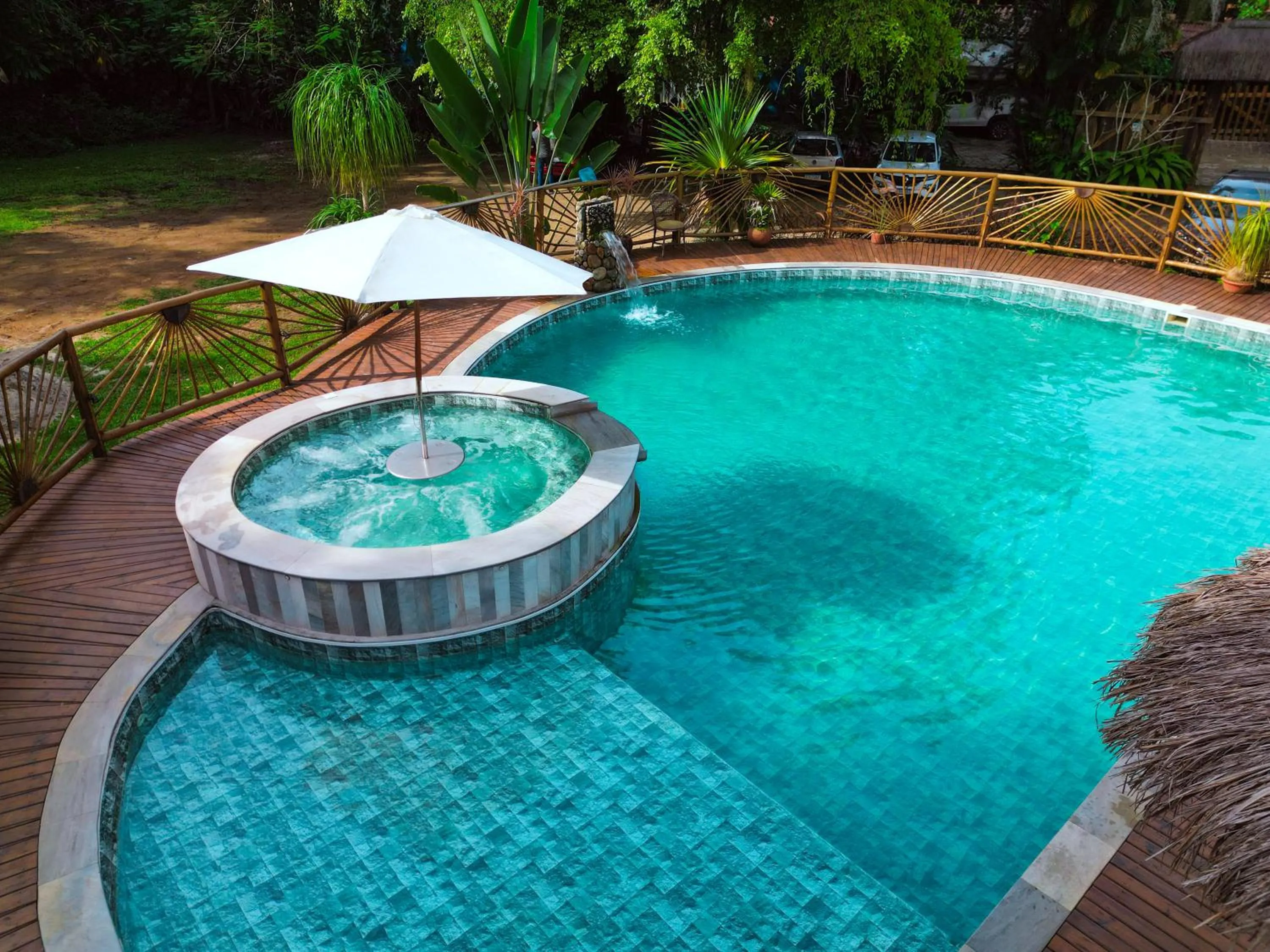 Pool view in VELINN Pousada Bali Itamambuca