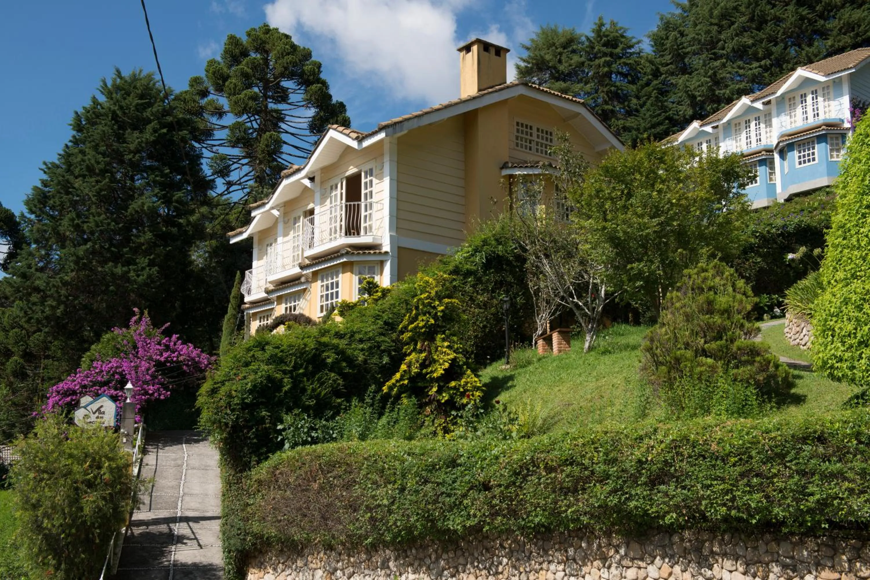 Facade/entrance in Pousada Vila das Cores