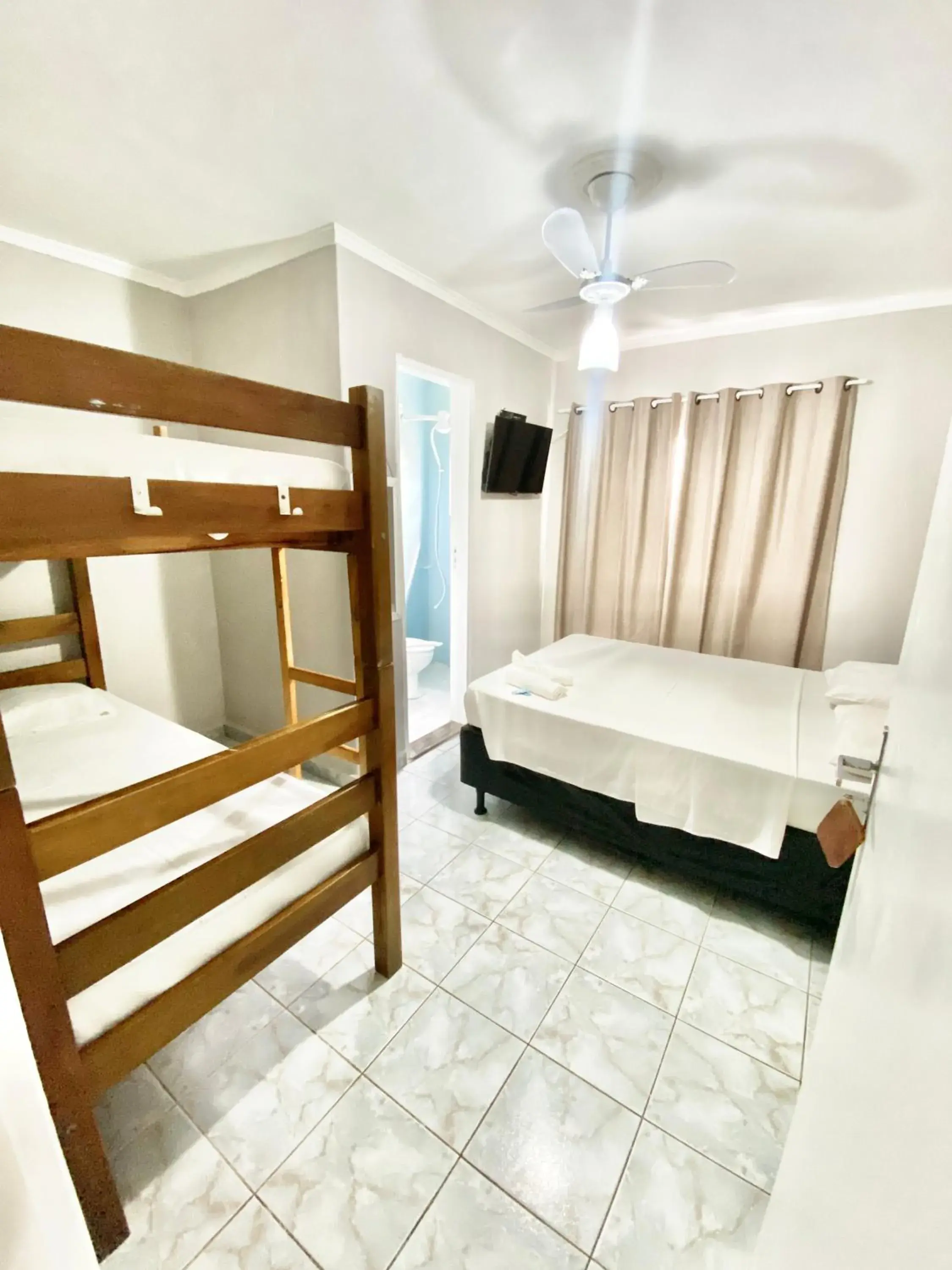 Budget Double Room - single occupancy in Pousada Dolce Vita Budget Double Room - single occupancy in Pousada Dolce Vita