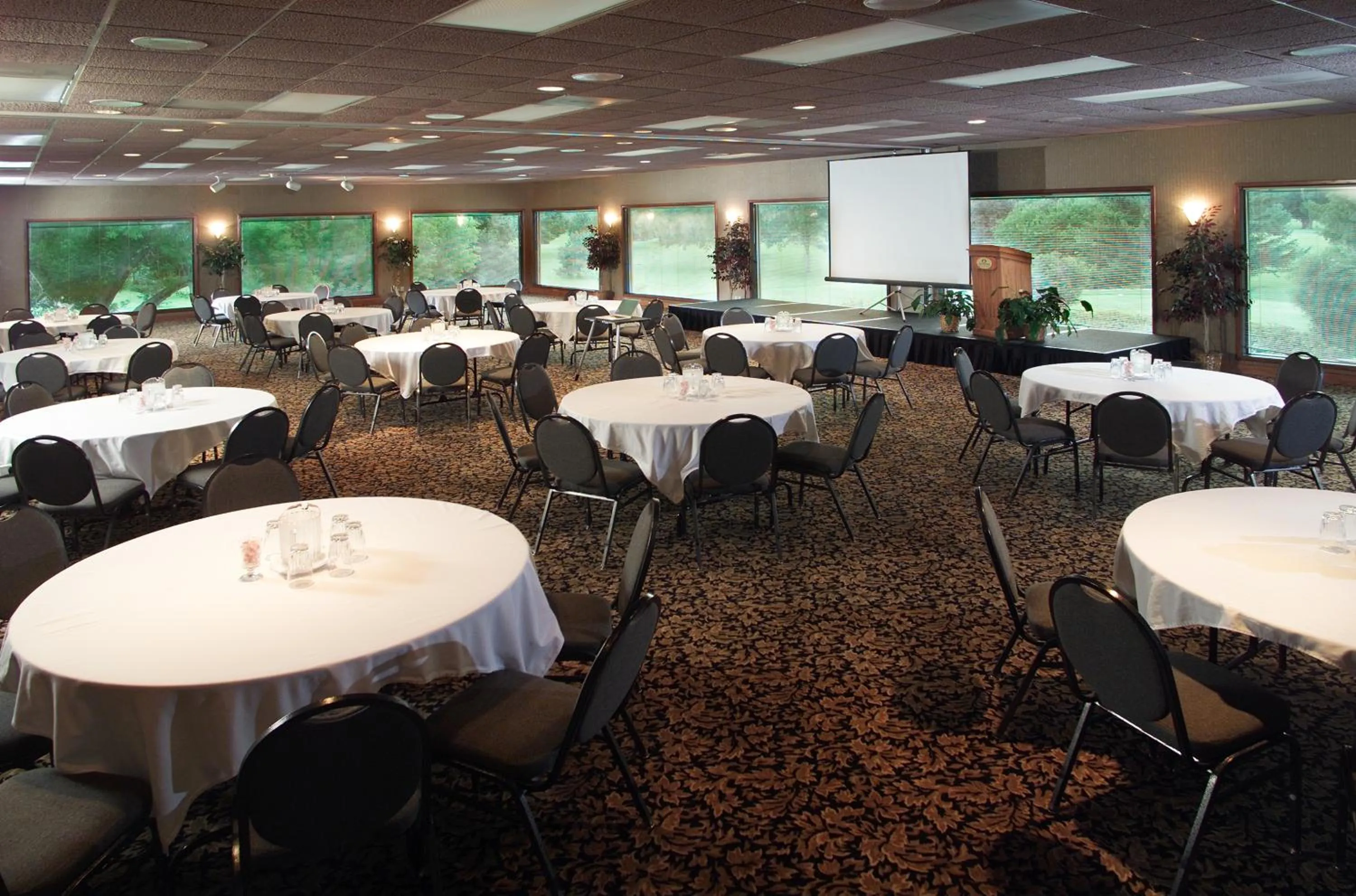 Banquet/Function facilities in Lake Okoboji Resort and Conference Center