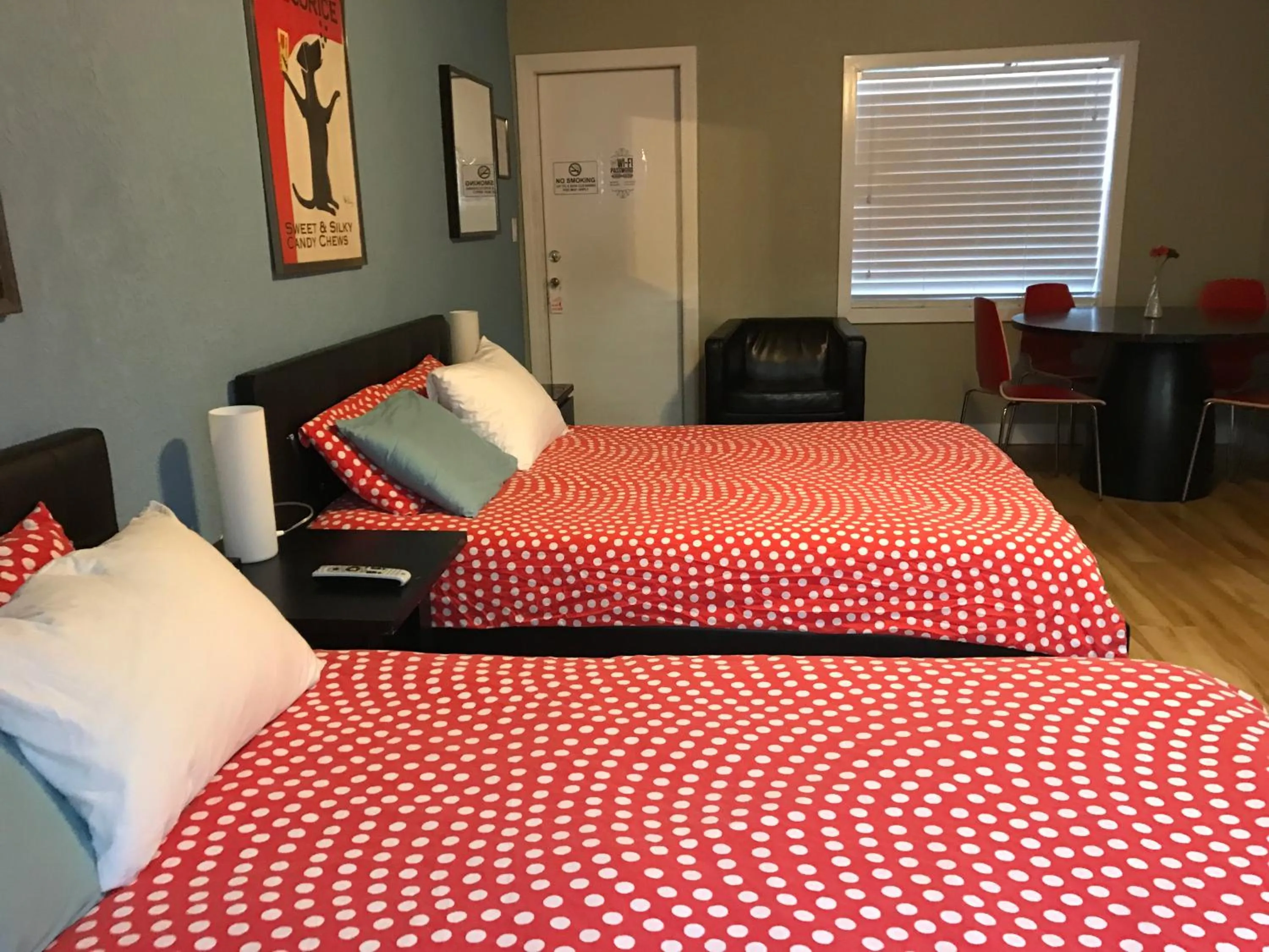 Bed in Sun Beach Inn