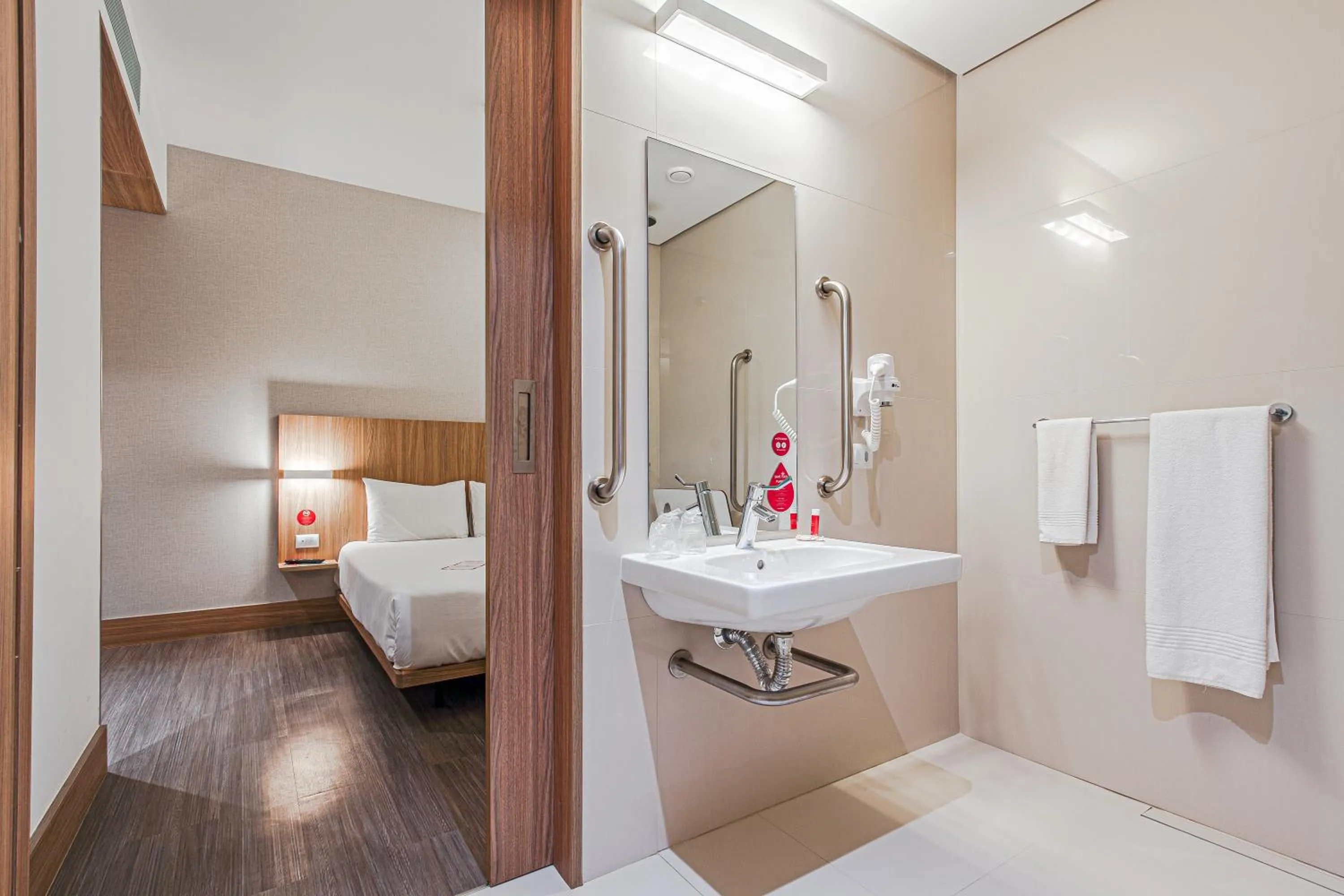 Bed in Hotel Moov Curitiba