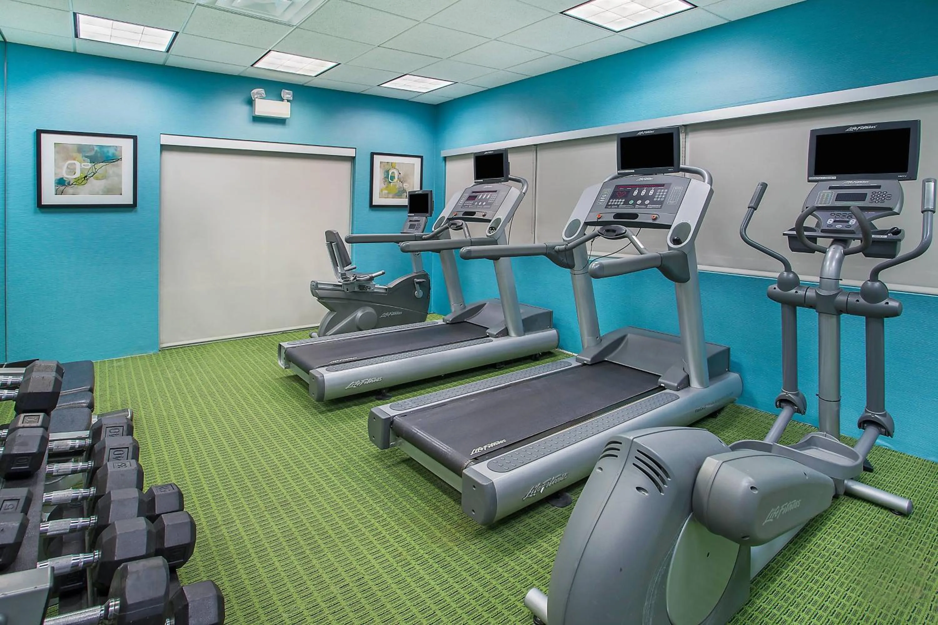 Fitness centre/facilities in Fairfield Inn & Suites Cookeville