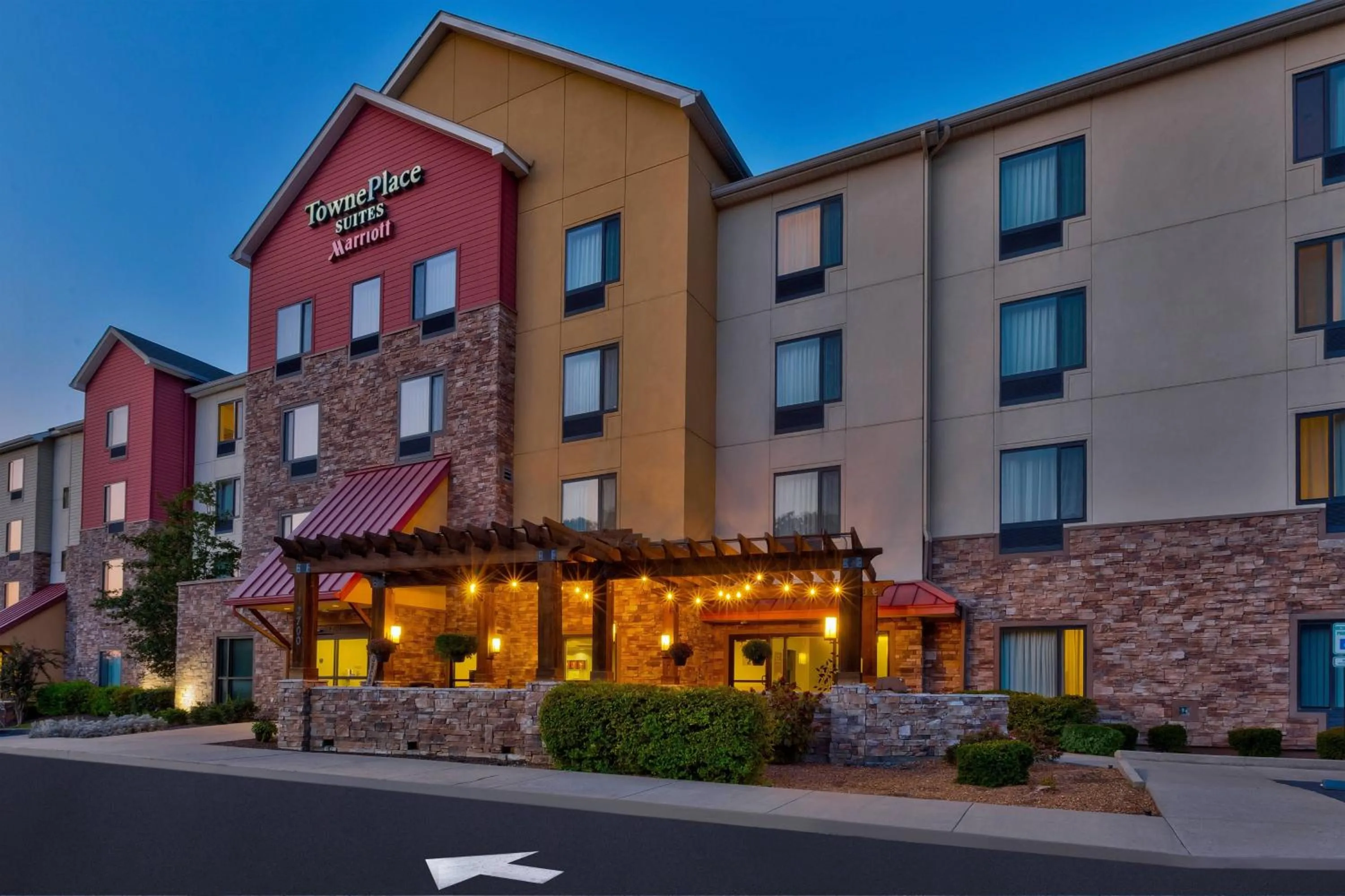 Property building in TownePlace Suites by Marriott Nashville Airport