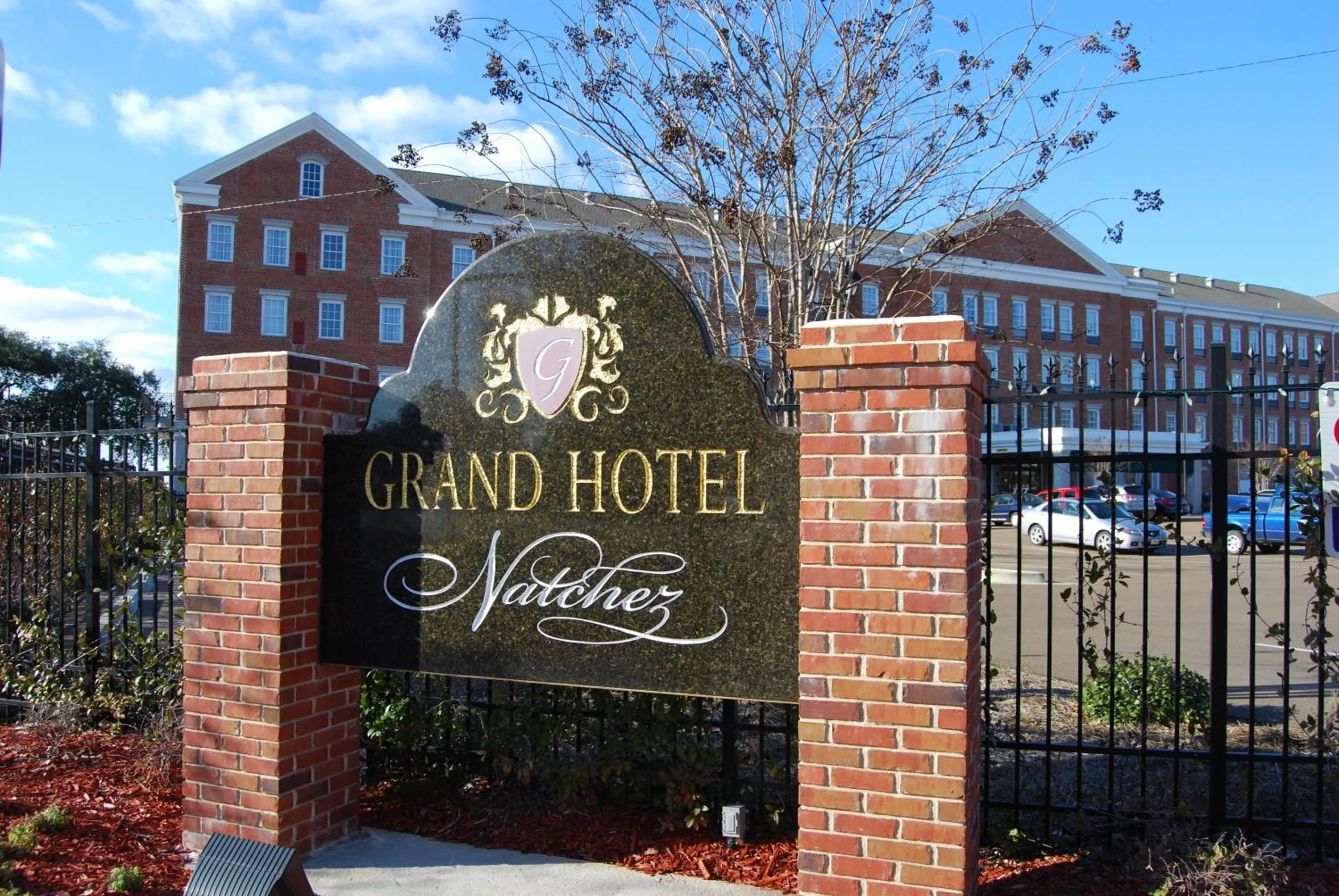 Property logo or sign in Natchez Grand Hotel On The River