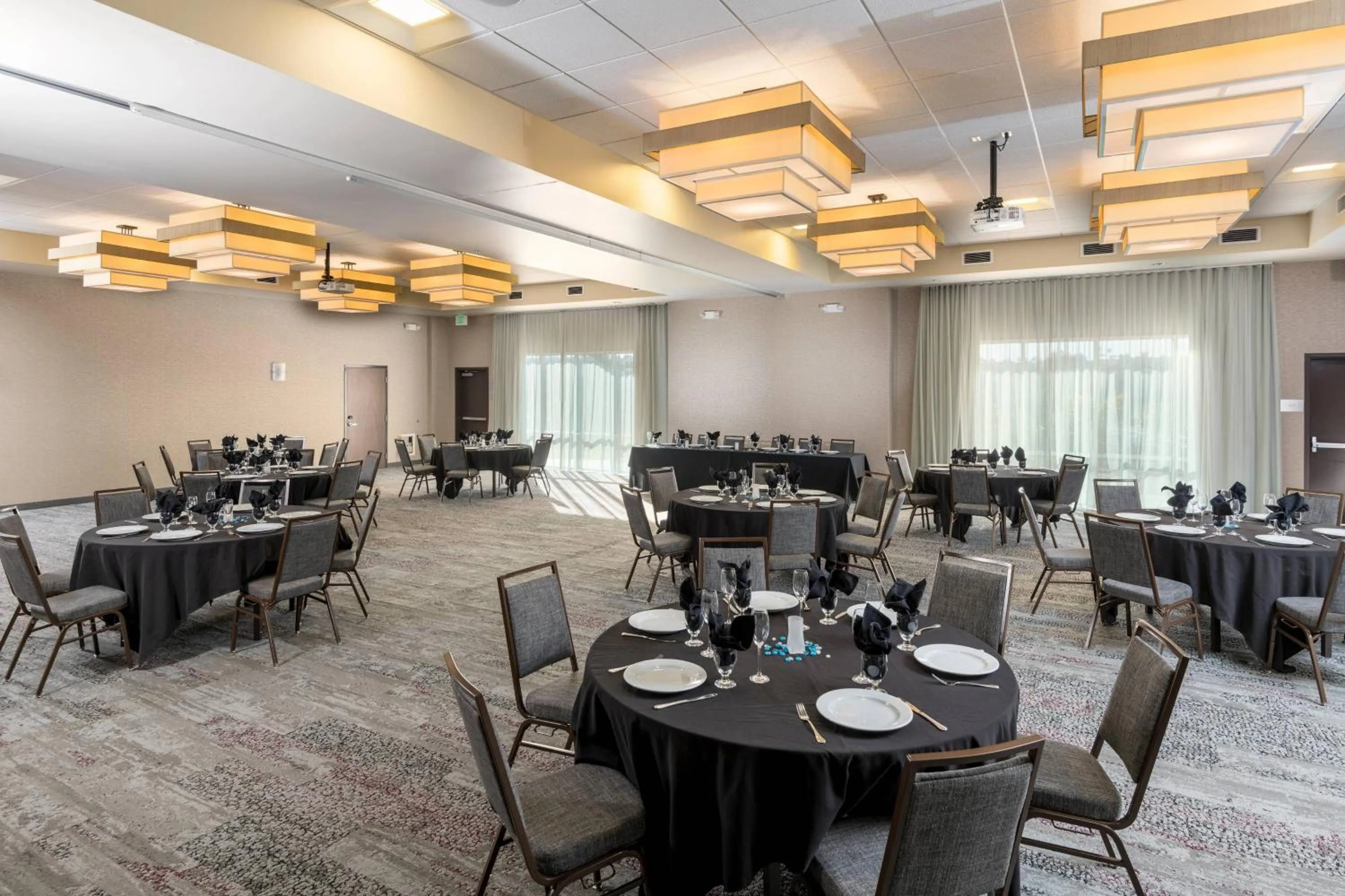 Meeting/conference room in Courtyard by Marriott San Diego Oceanside