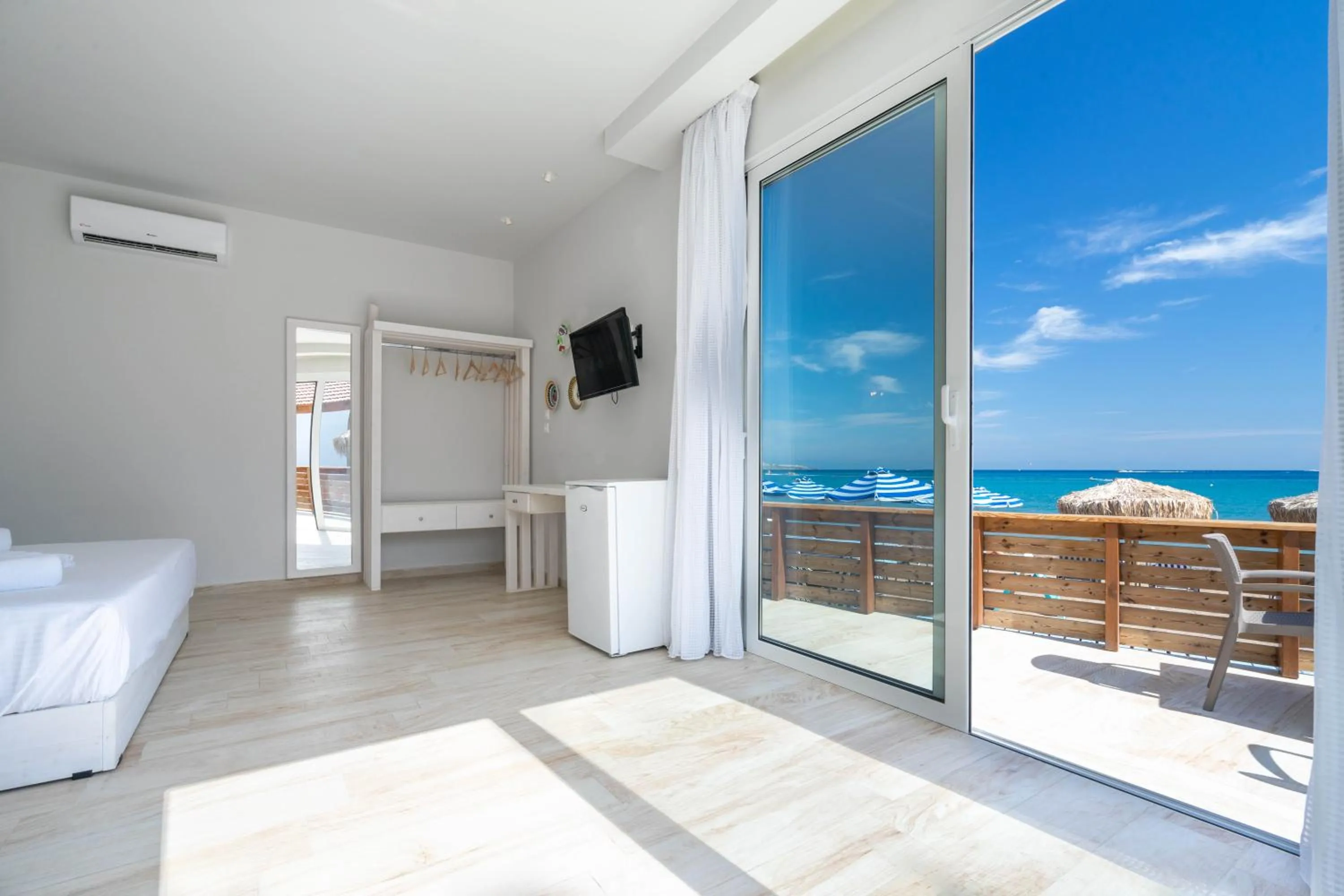 Bed in Raffaello Beach