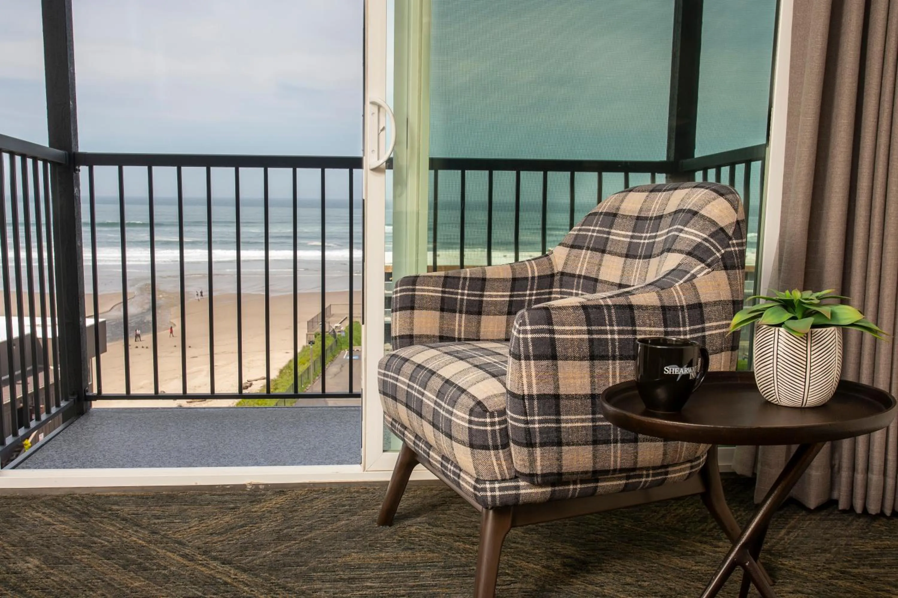 One-Bedroom Suite with Ocean View in Shearwater Inn