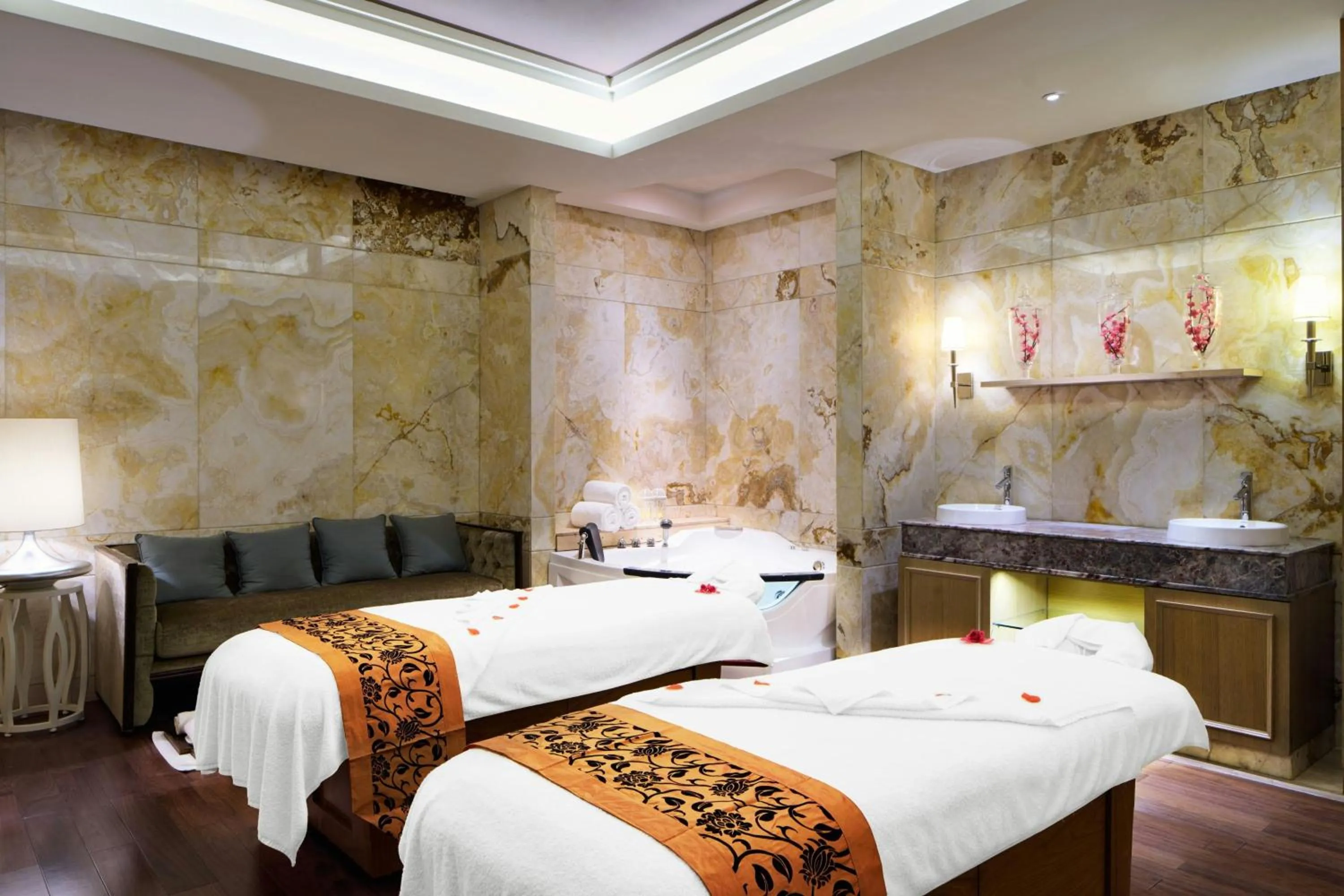 Spa and wellness centre/facilities, Bed in Sheraton Qingdao Jiaozhou Hotel
