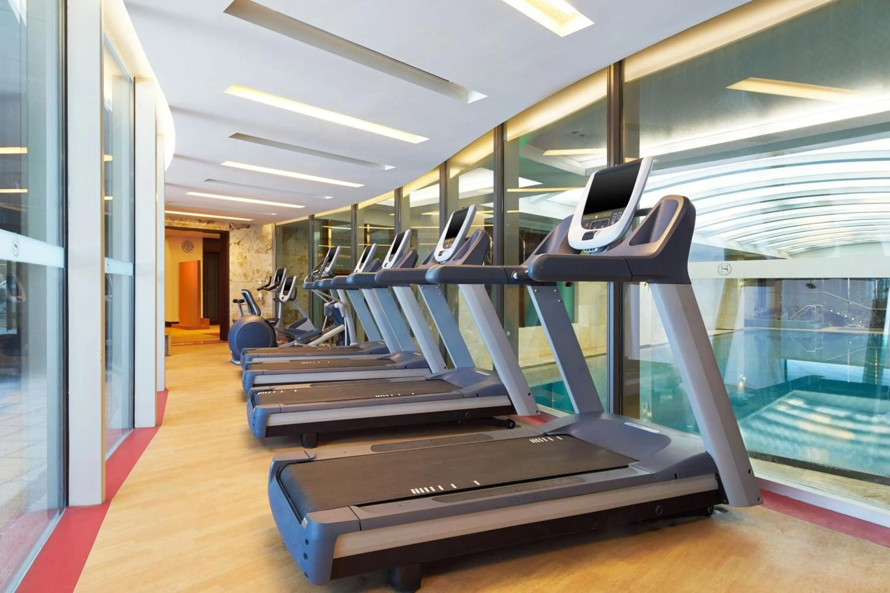 Fitness centre/facilities in Sheraton Qingdao Jiaozhou Hotel