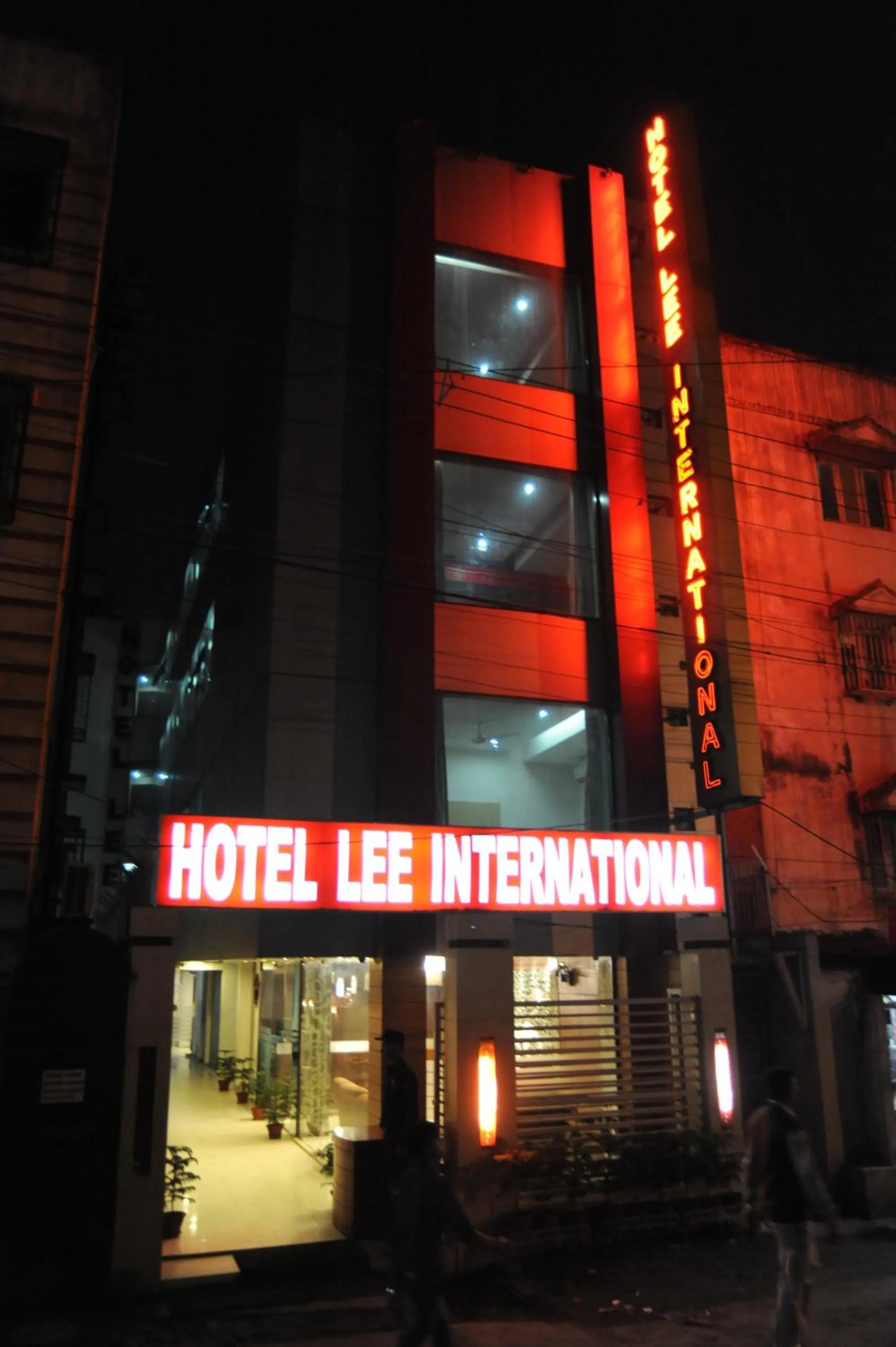 Facade/entrance in Hotel Lee International