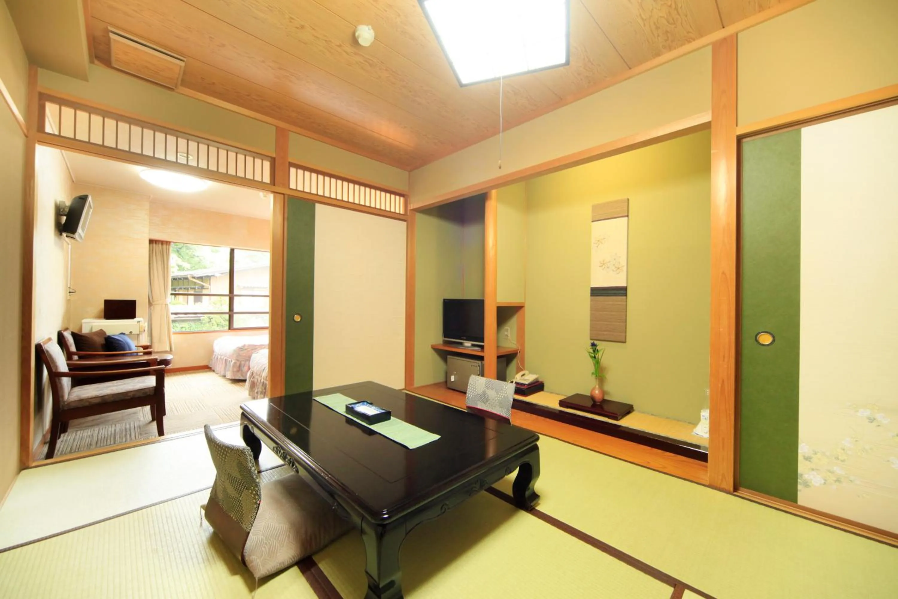 Photo of the whole room, Seating Area in Hoshokaku                                                                                       