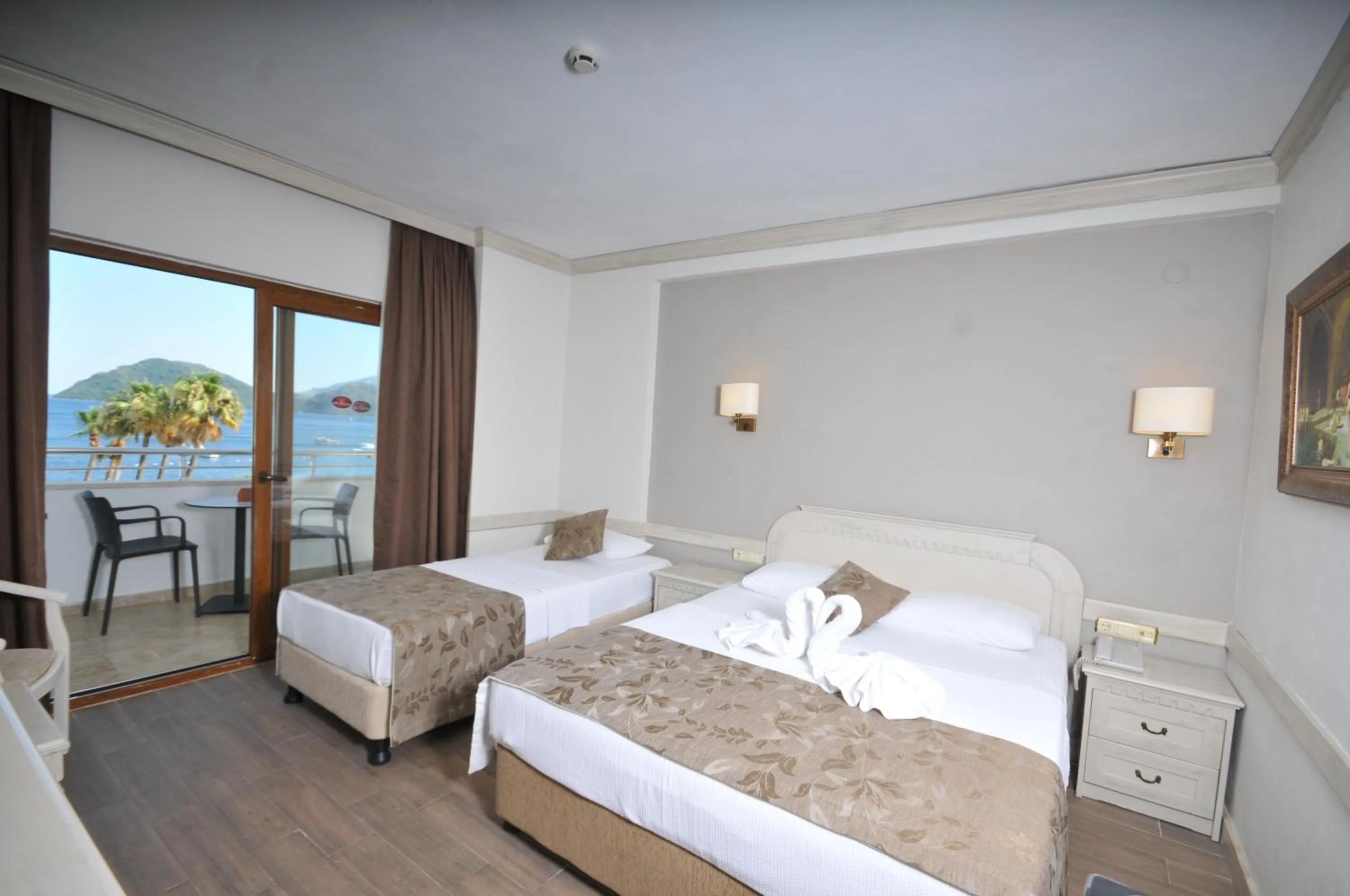 Photo of the whole room in My Dream Hotel