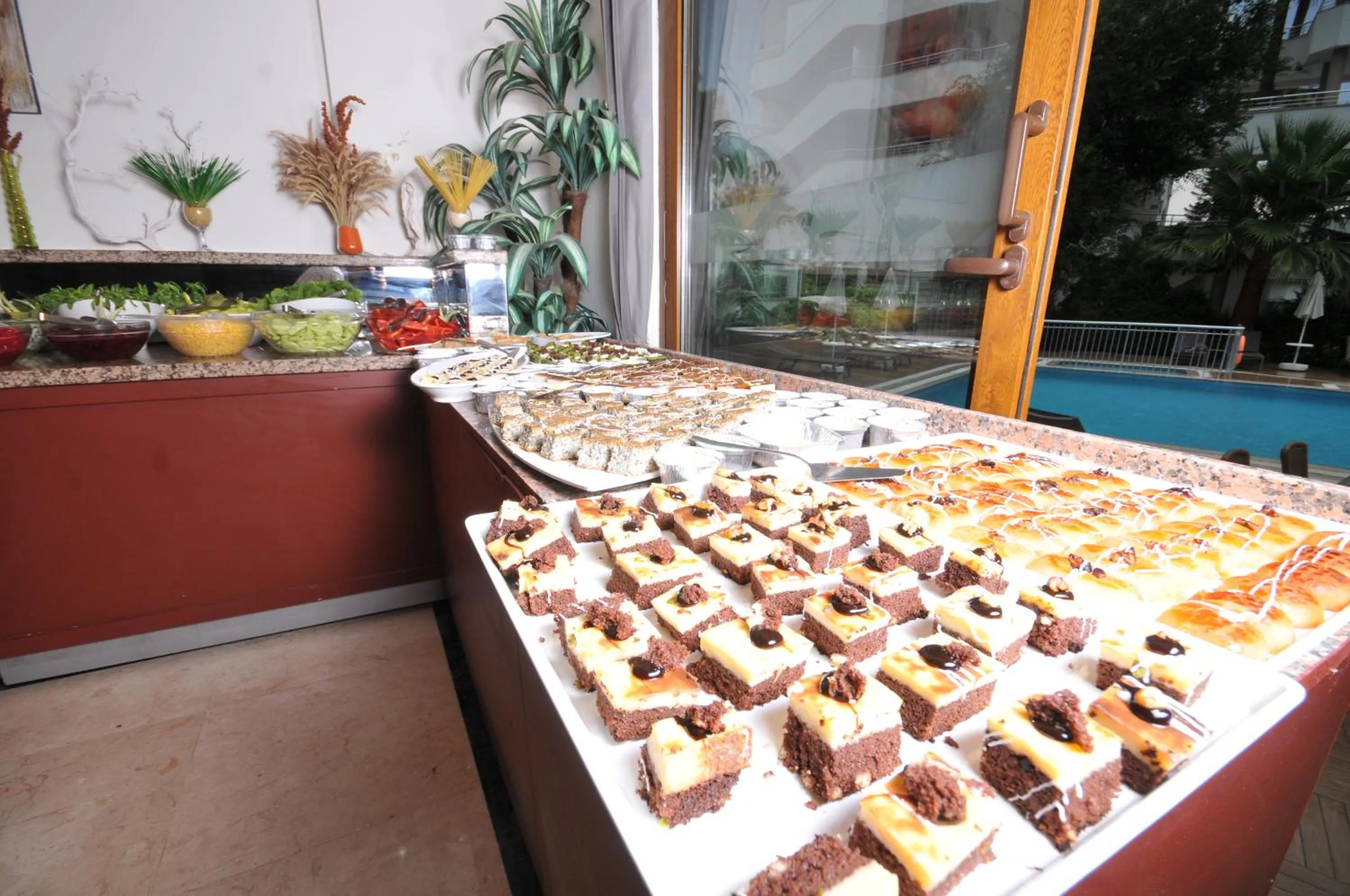 Dinner in My Dream Hotel