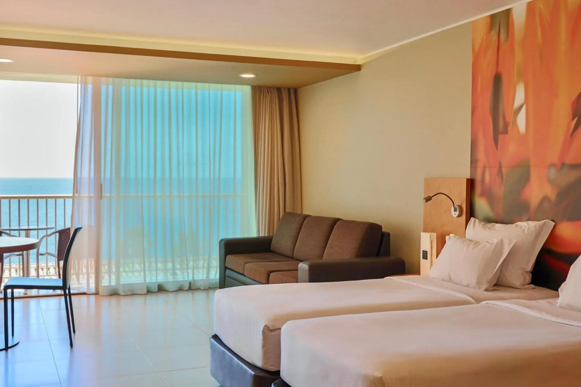 Photo of the whole room, Bed in The Views Oasis