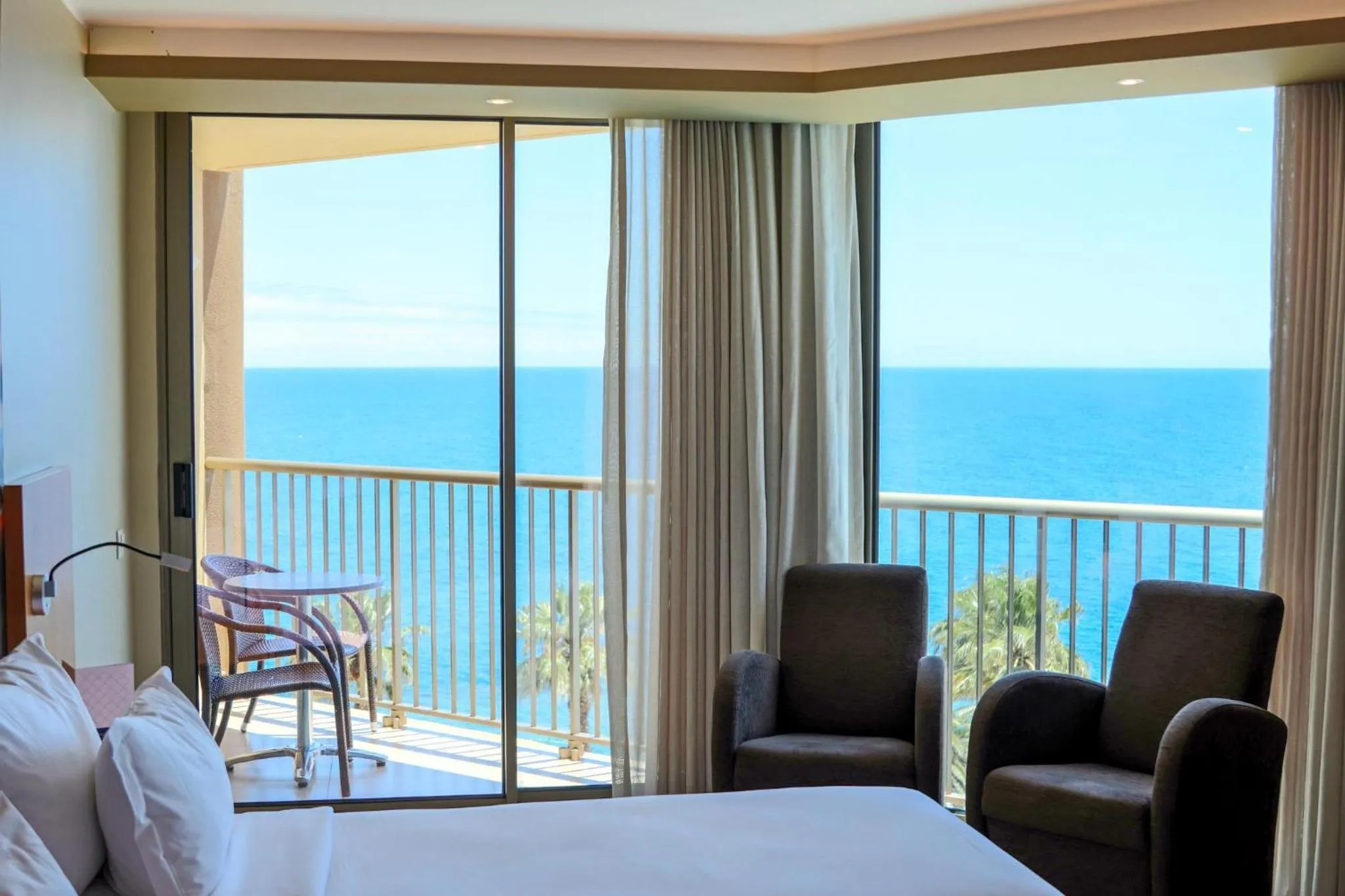 Photo of the whole room, Bed in The Views Oasis