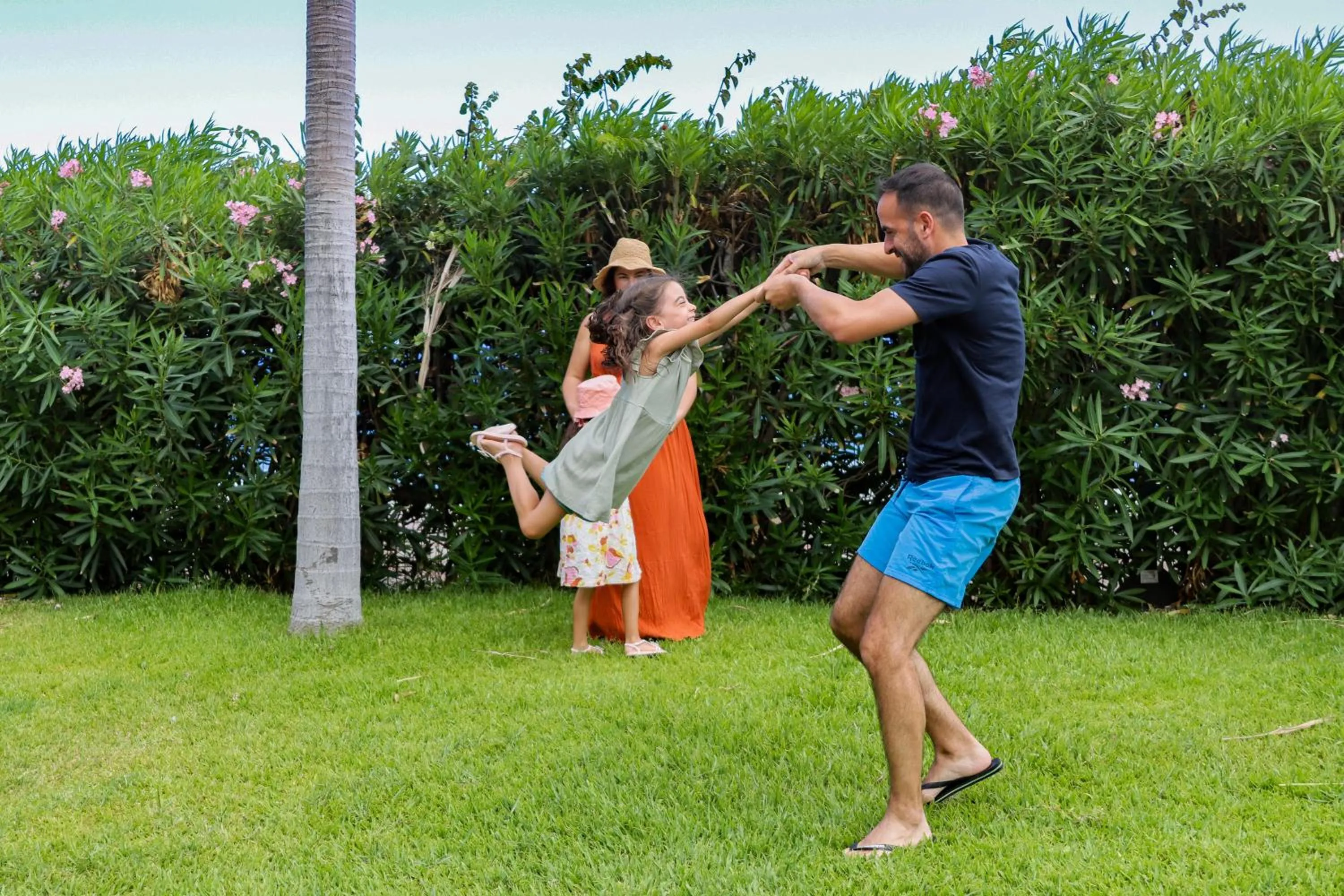Family in The Views Oasis