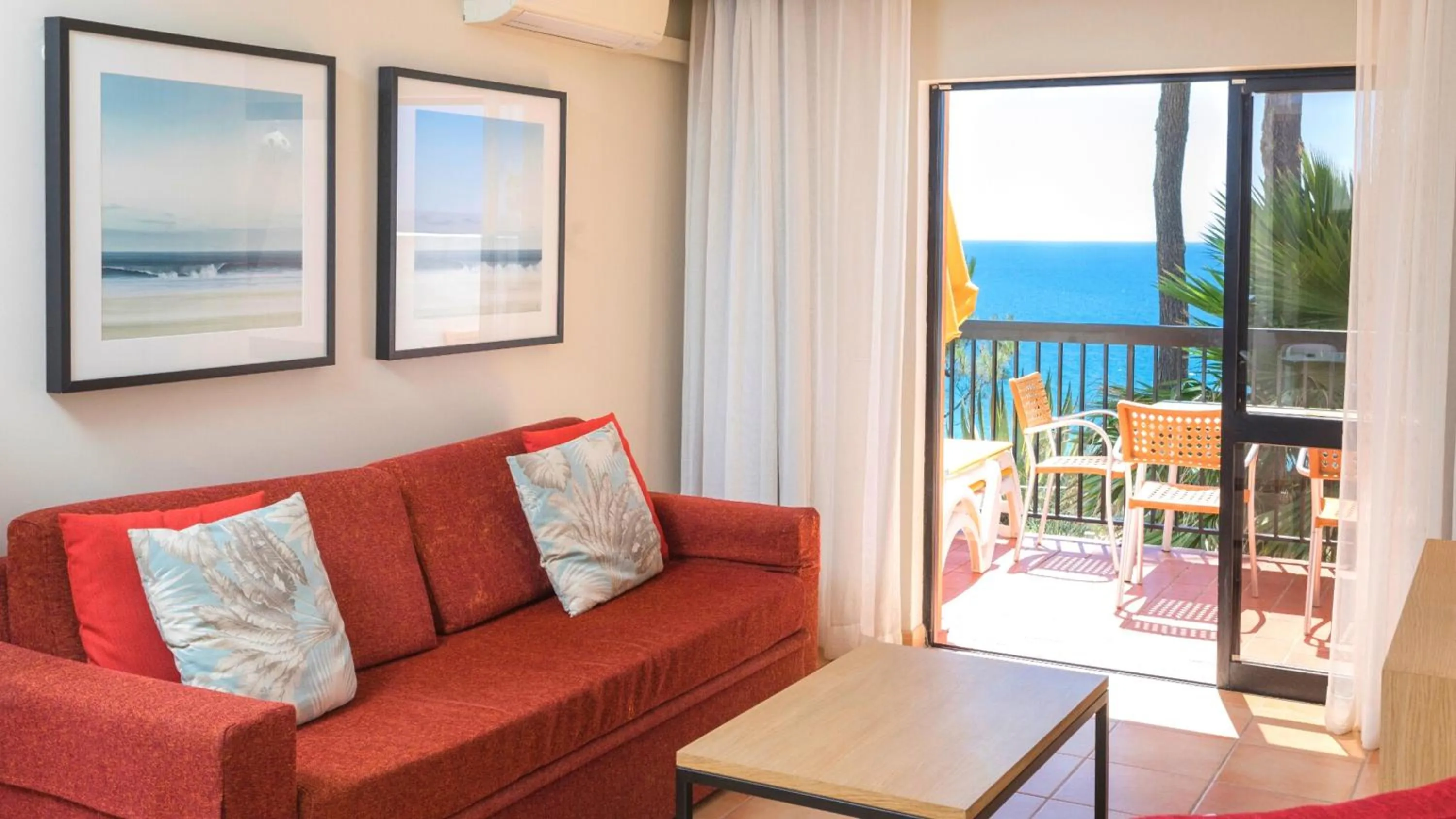 Living room in Alfagar Village