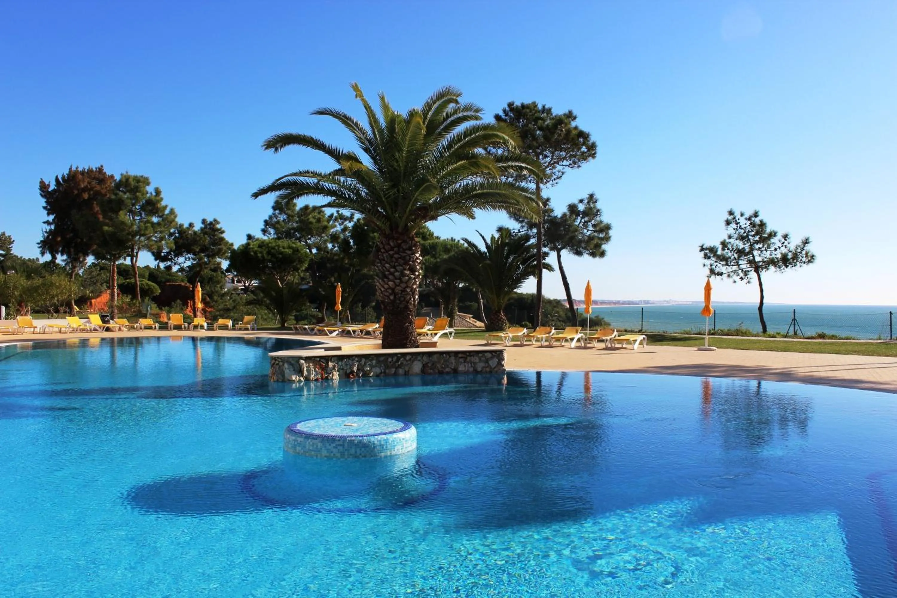 Swimming pool in Alfagar Village