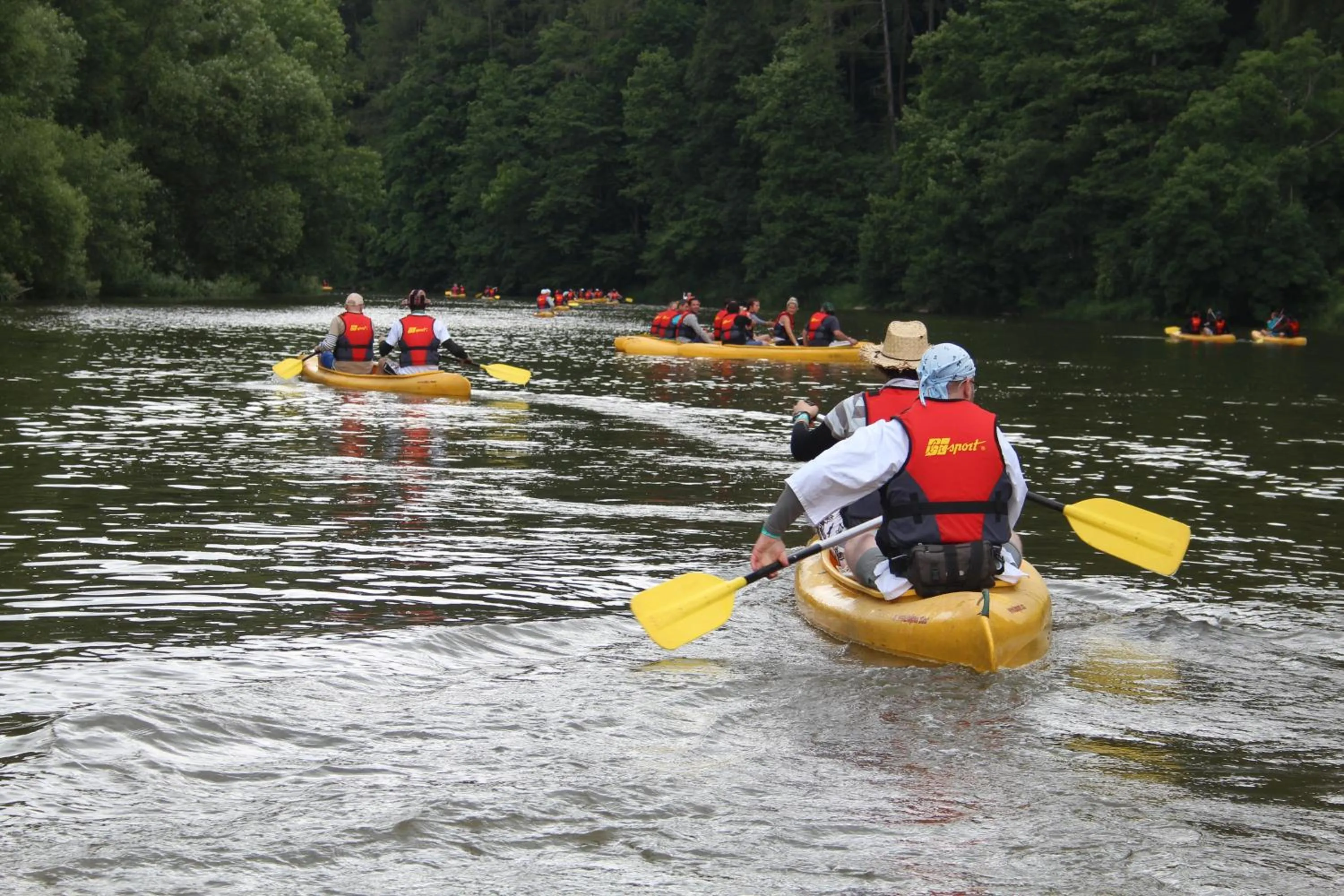 Canoeing in Hotel Tynec
