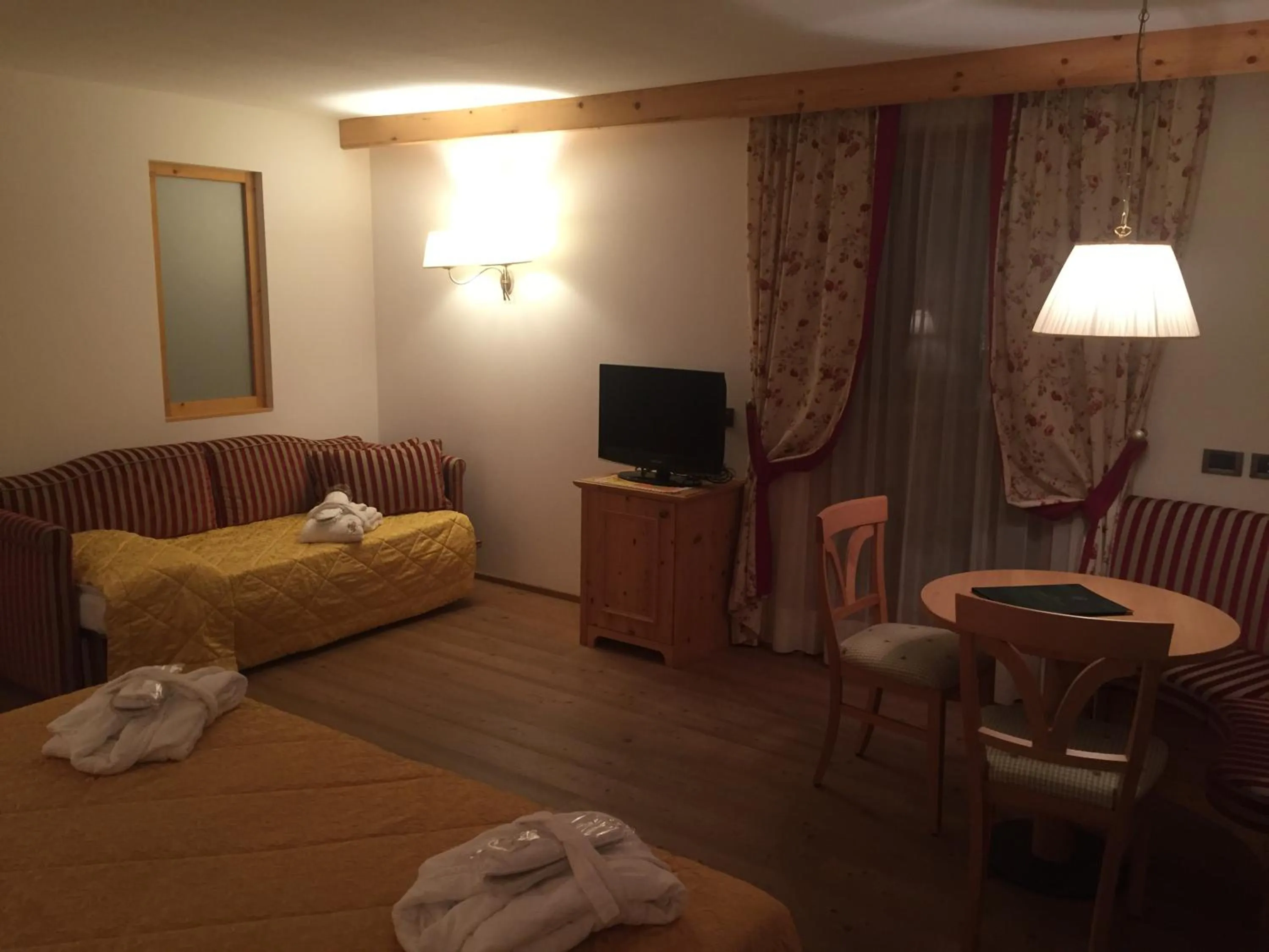 Bedroom, Bed in Campiglio Bellavista