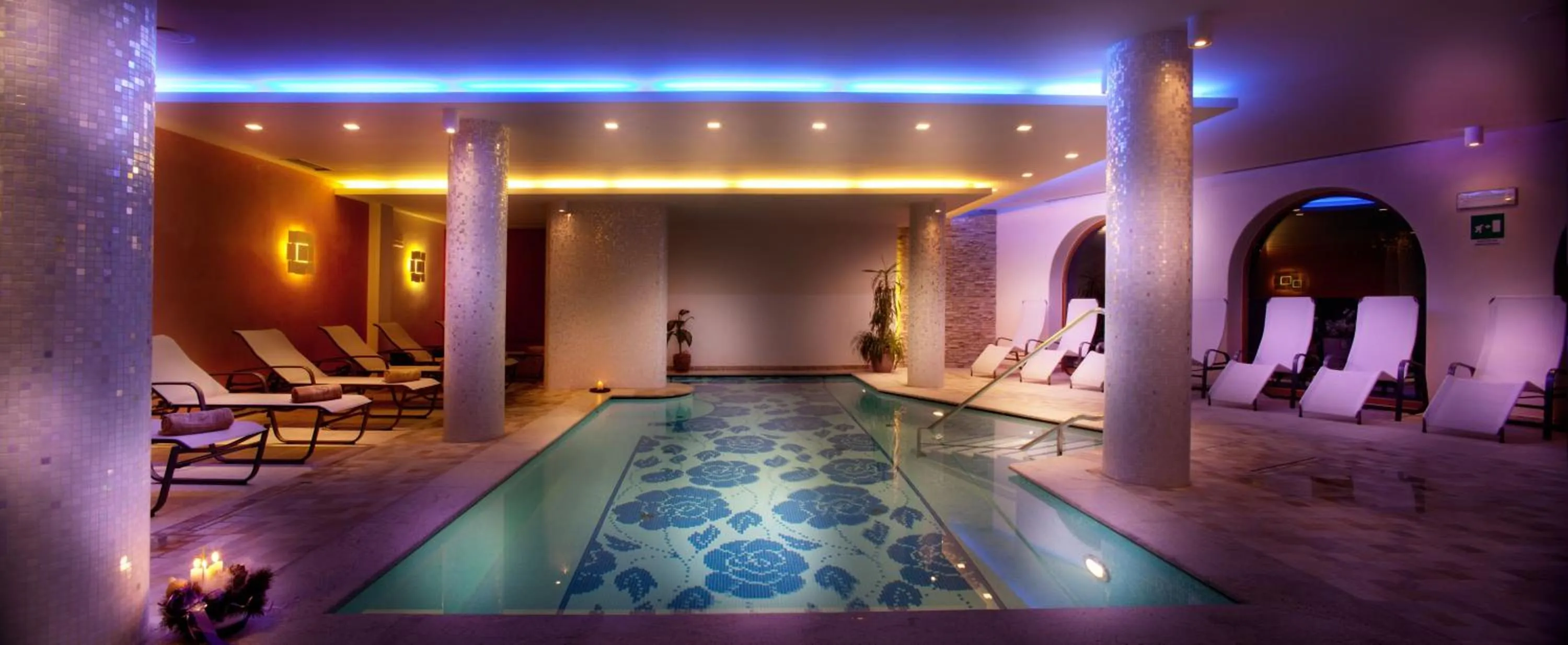 Swimming pool in Campiglio Bellavista