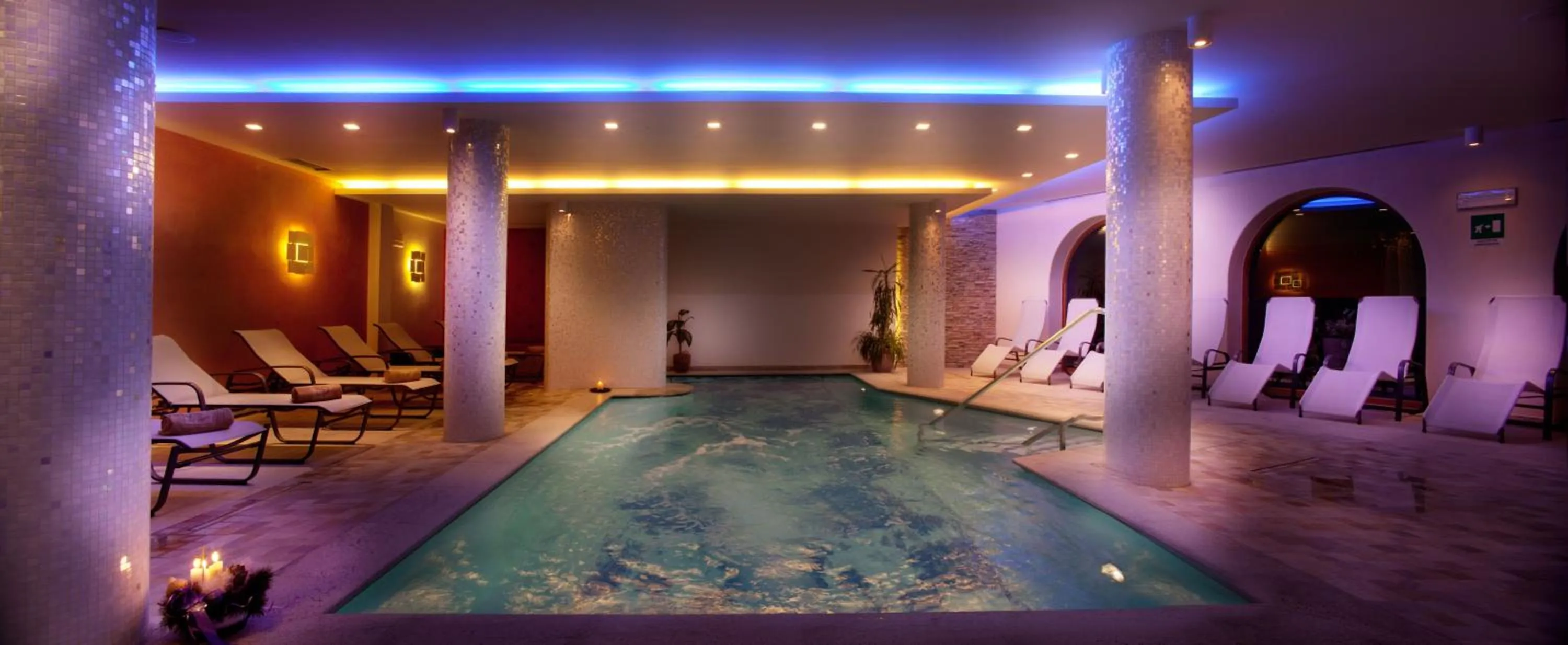 Swimming pool in Campiglio Bellavista