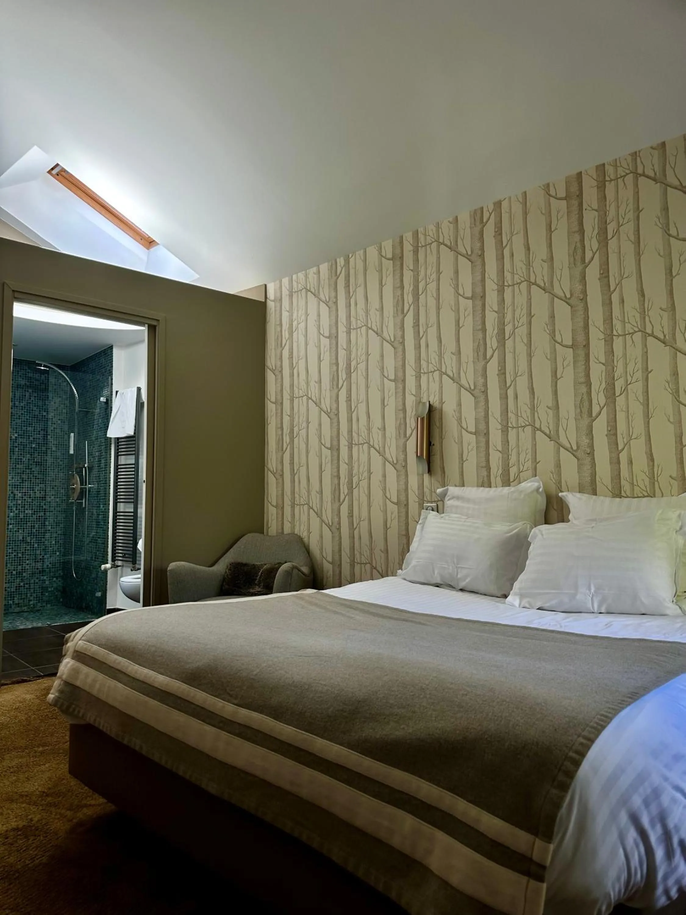 Bedroom, Bed in Le Clos Jeannon