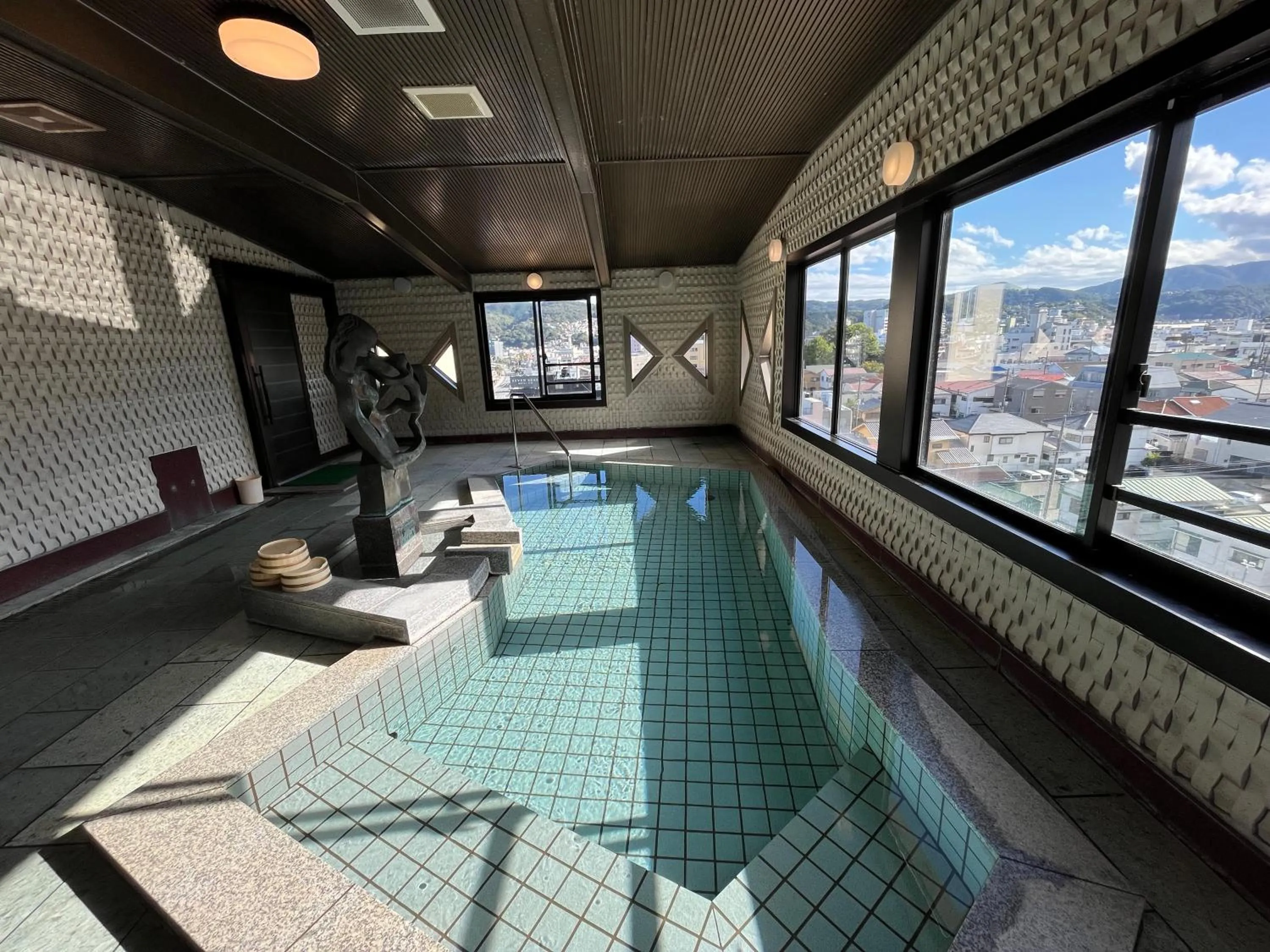 Shower in Kameya Rakan