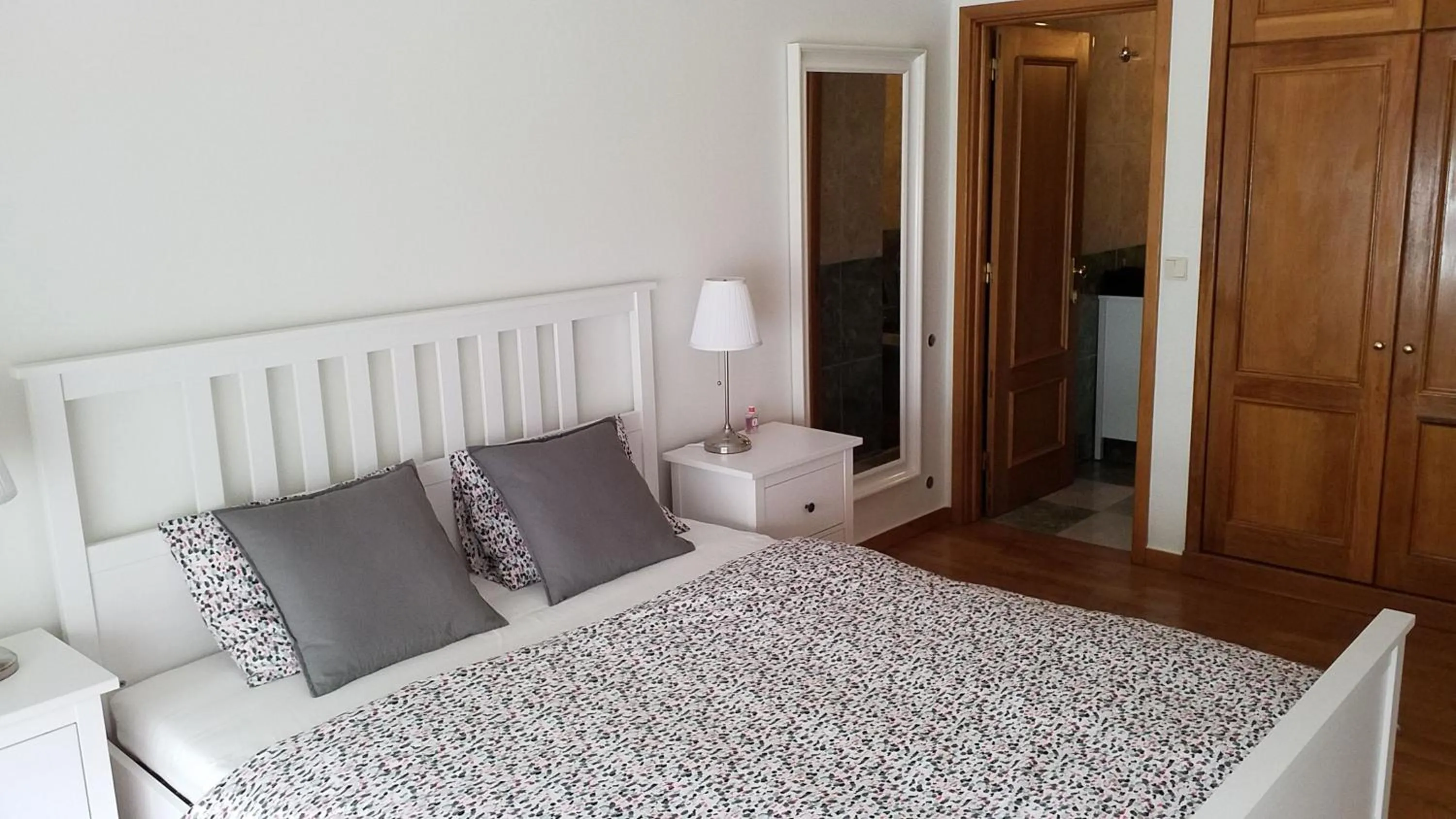 Bed in Holiday Flat Green Coast