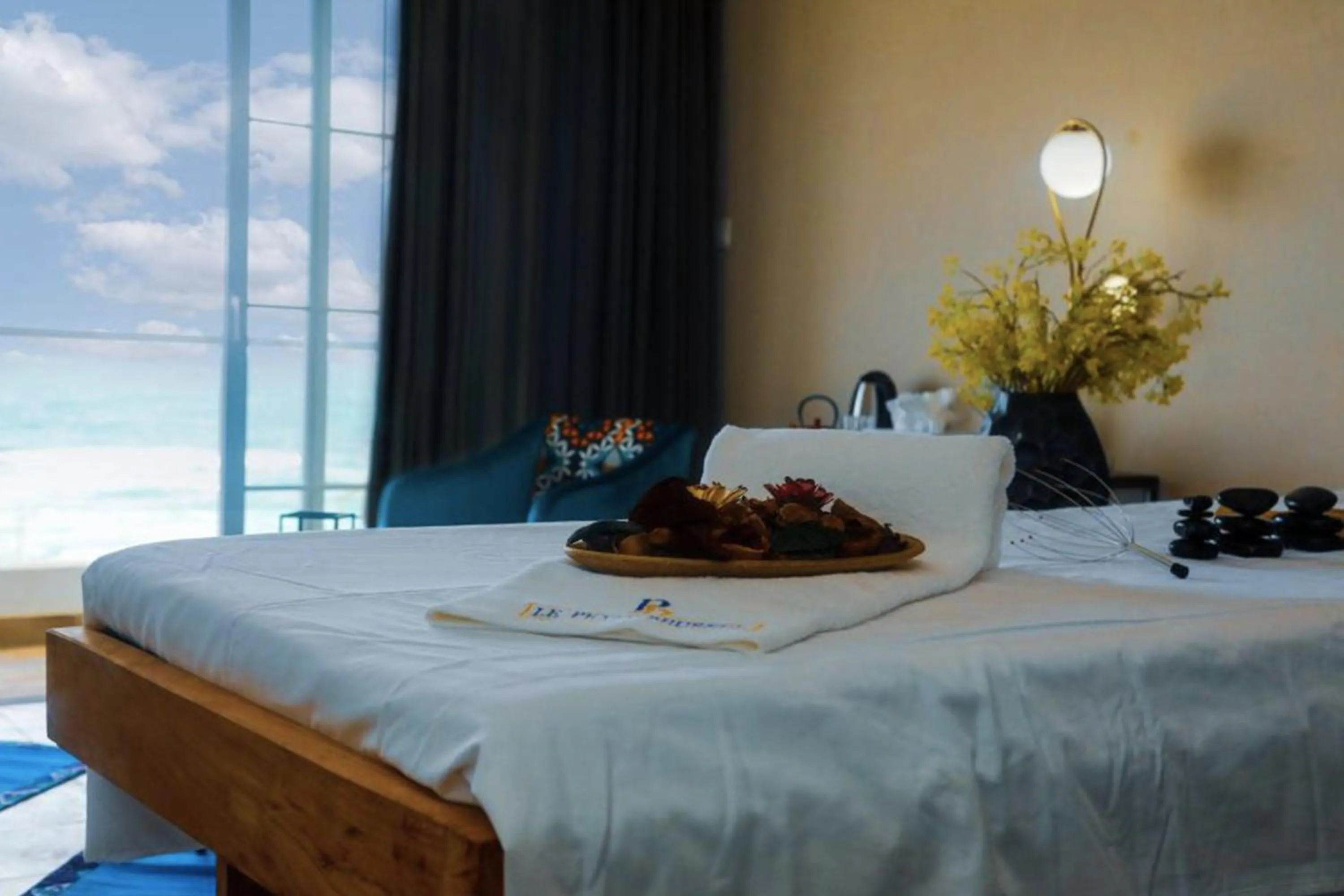 Bed in Hotel Petit Brussel