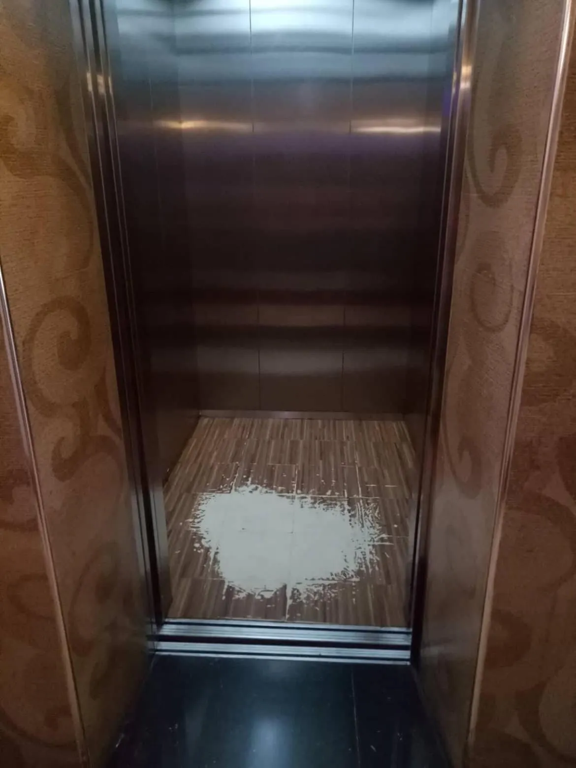 elevator in Jeamco Royal Hotel-General Santos