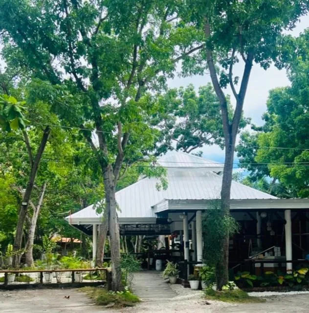 Restaurant/places to eat in Santander Pebble Beach Resort