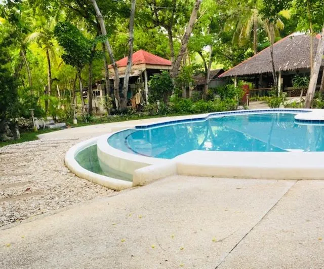 Swimming pool in Santander Pebble Beach Resort