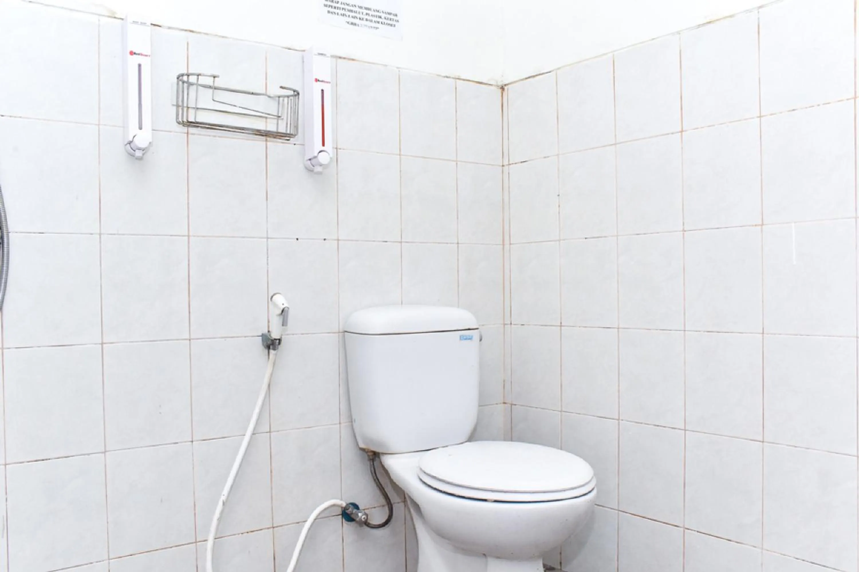 Bathroom in RedDoorz near UGM 3