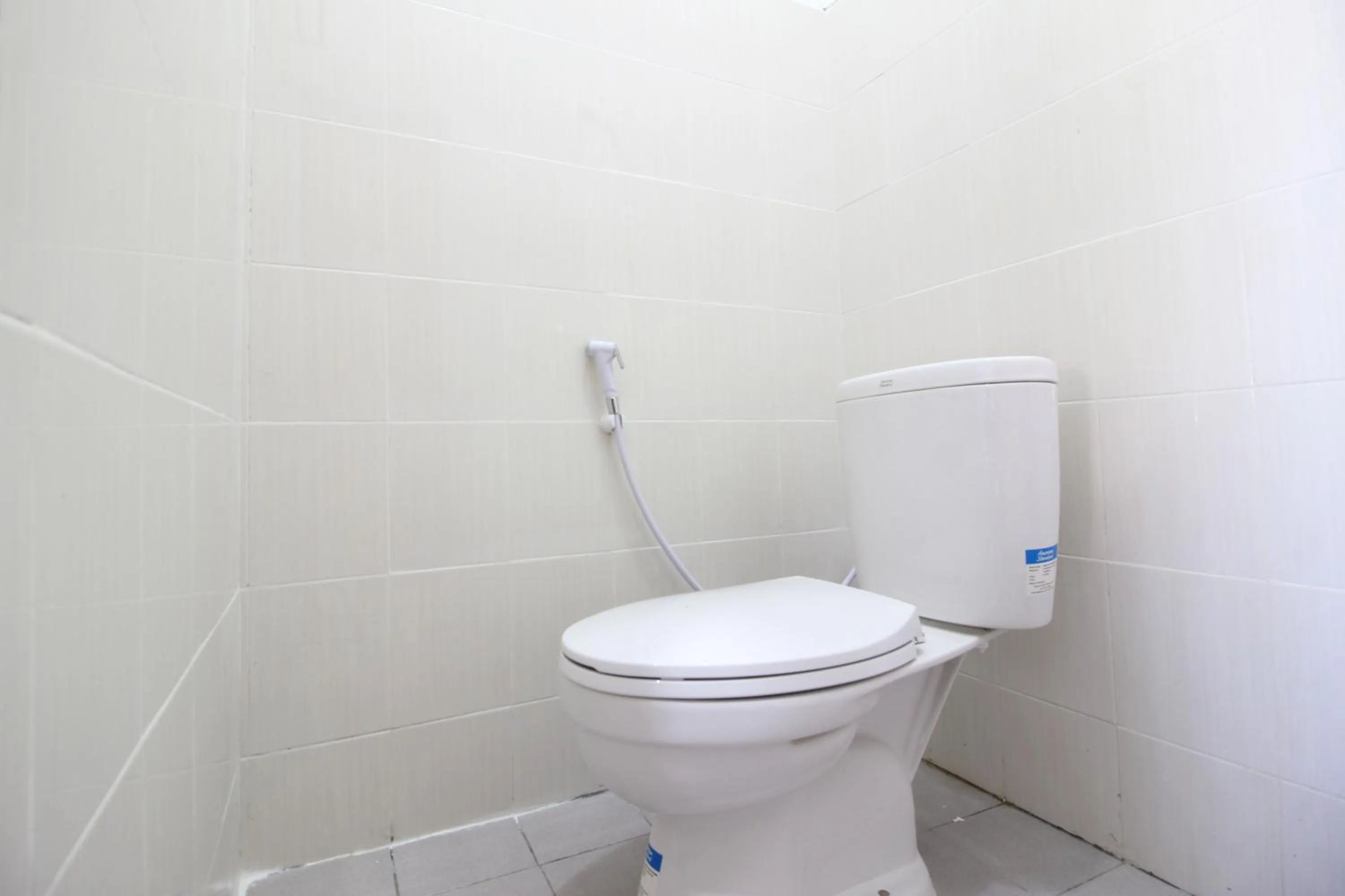 Bathroom in RedDoorz near UGM 3