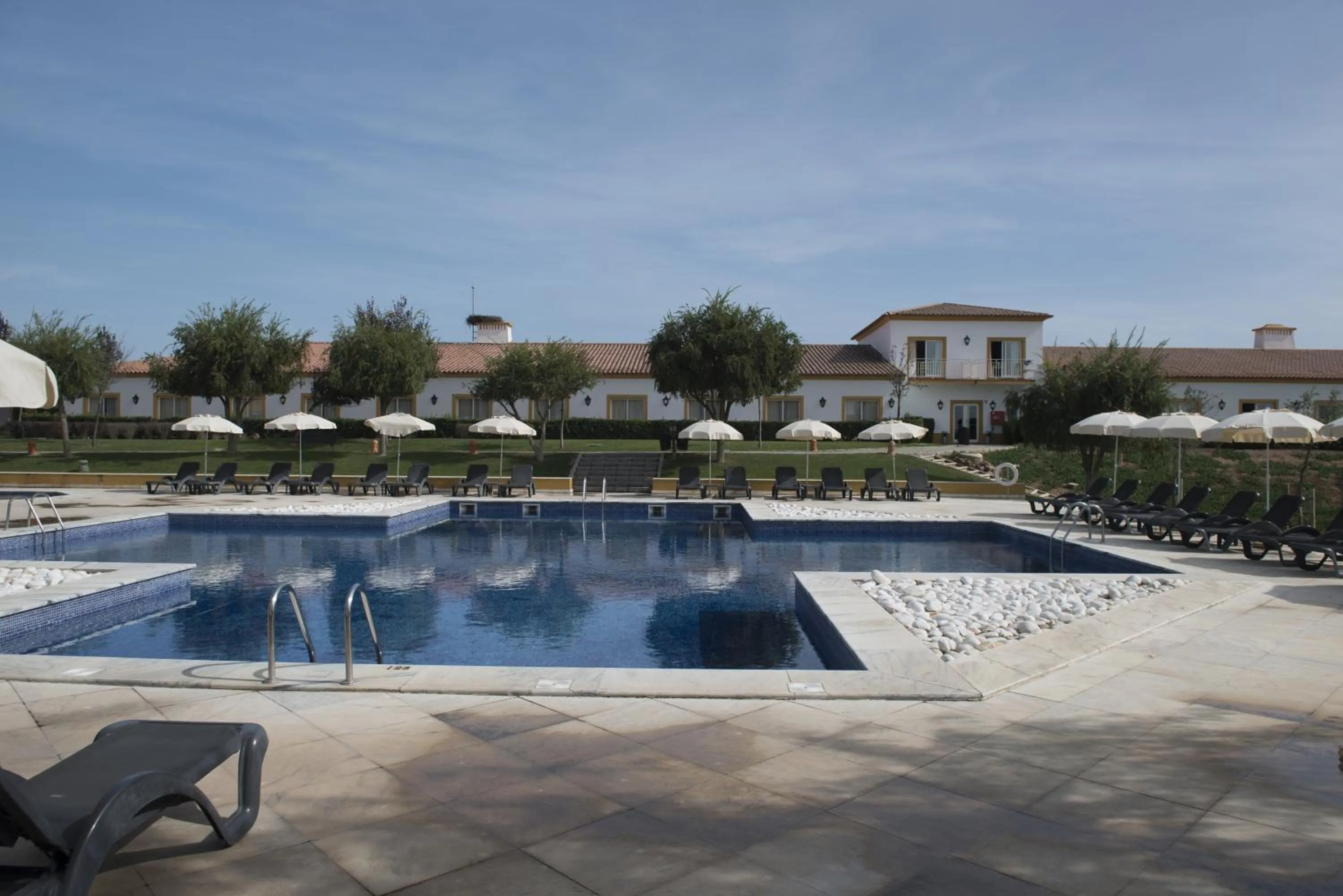 Swimming pool in Vila Gale Alentejo Vineyard - Clube de Campo
