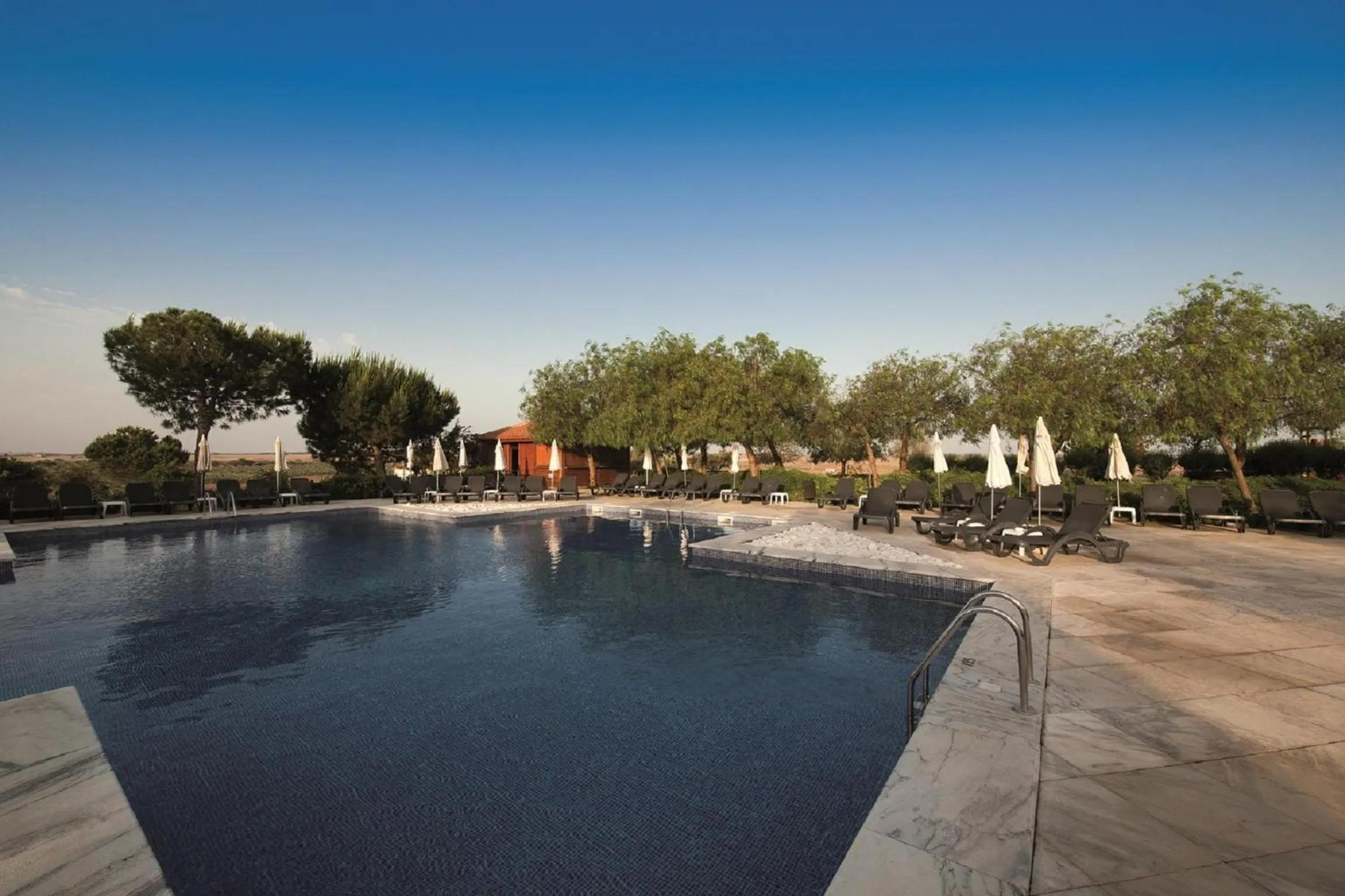 Swimming pool in Vila Gale Alentejo Vineyard - Clube de Campo