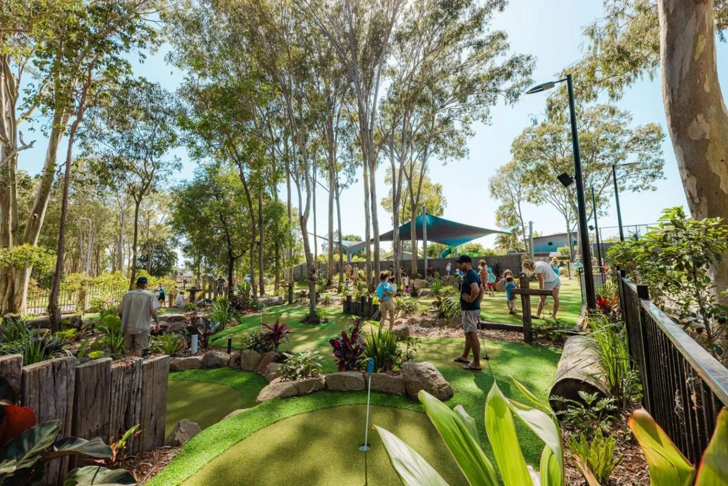 Minigolf in BIG4 Sandstone Point Holiday Resort Bribie Island