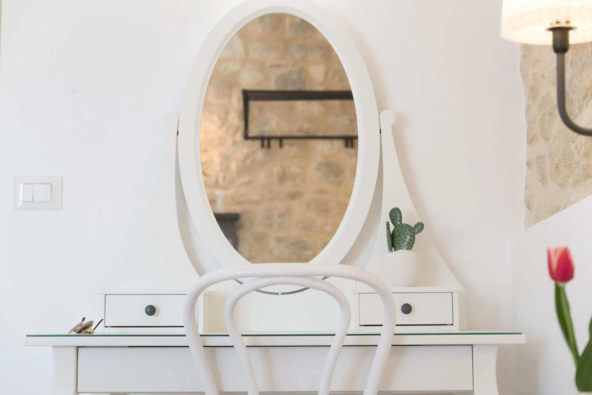 Decorative detail in Evoca